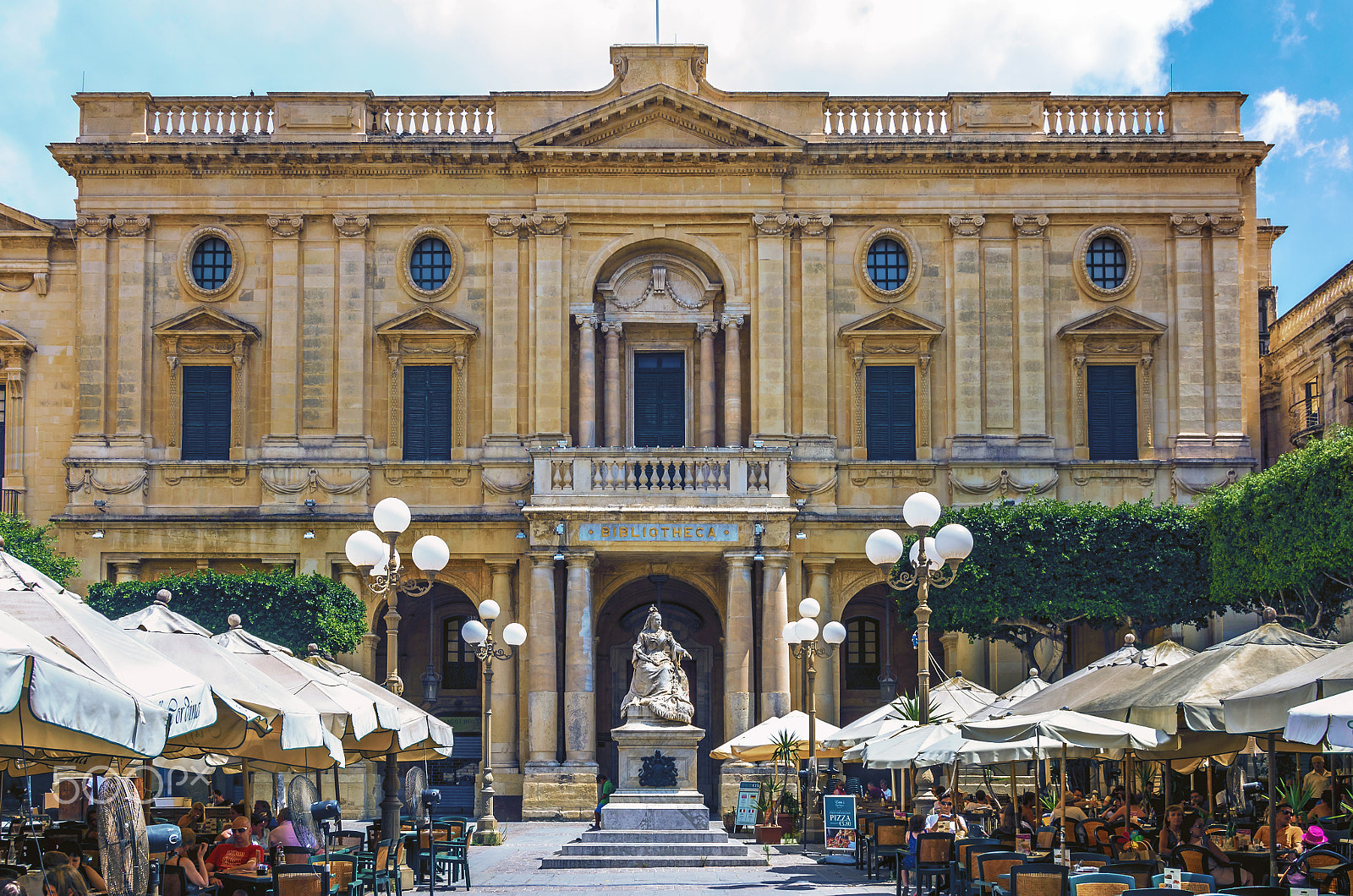 Sigma 17-50mm F2.8 EX DC HSM sample photo. Malta - queen victoria photography