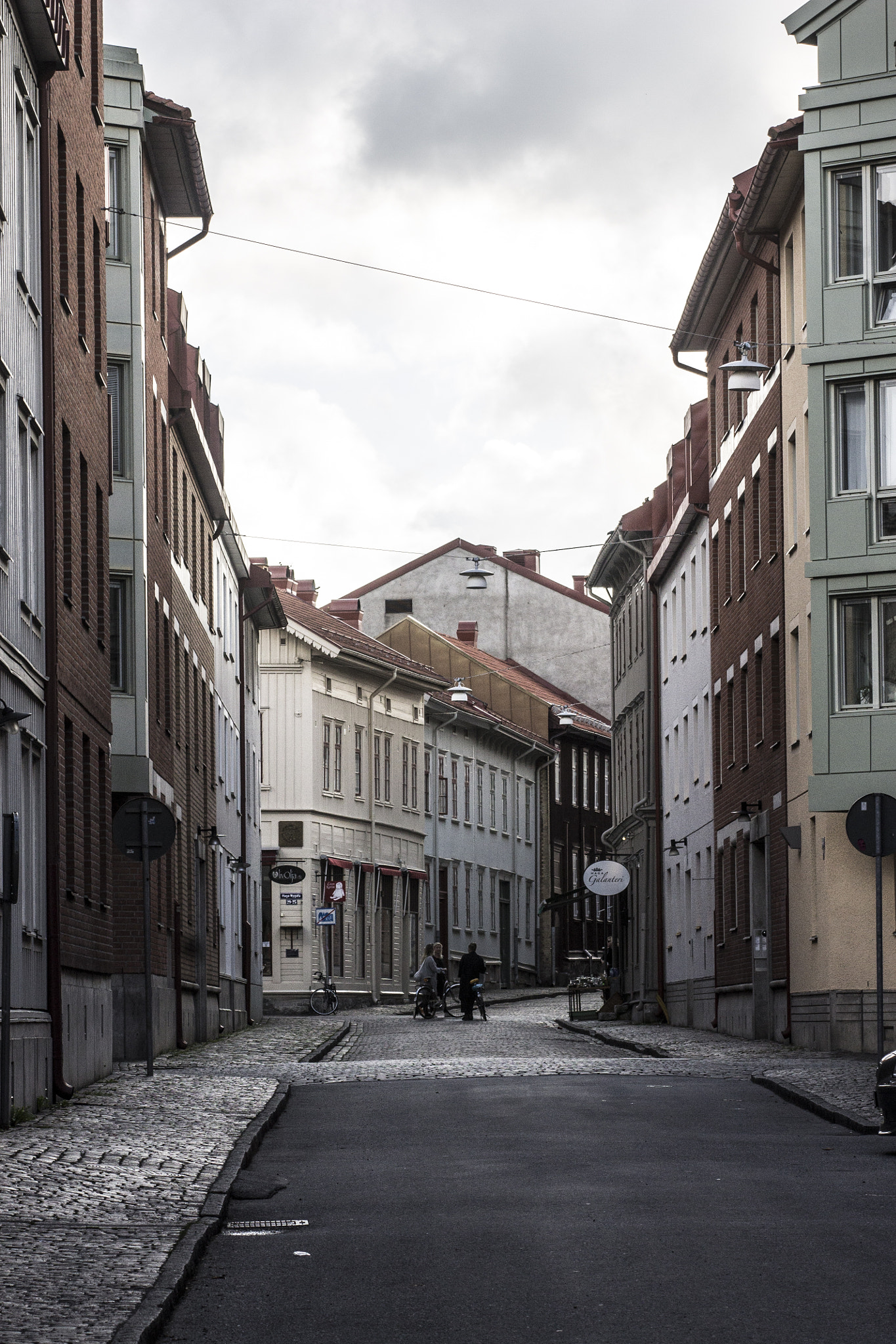 Canon EF 80-200mm F4.5-5.6 II sample photo. Cobblestone streets of goteborg photography