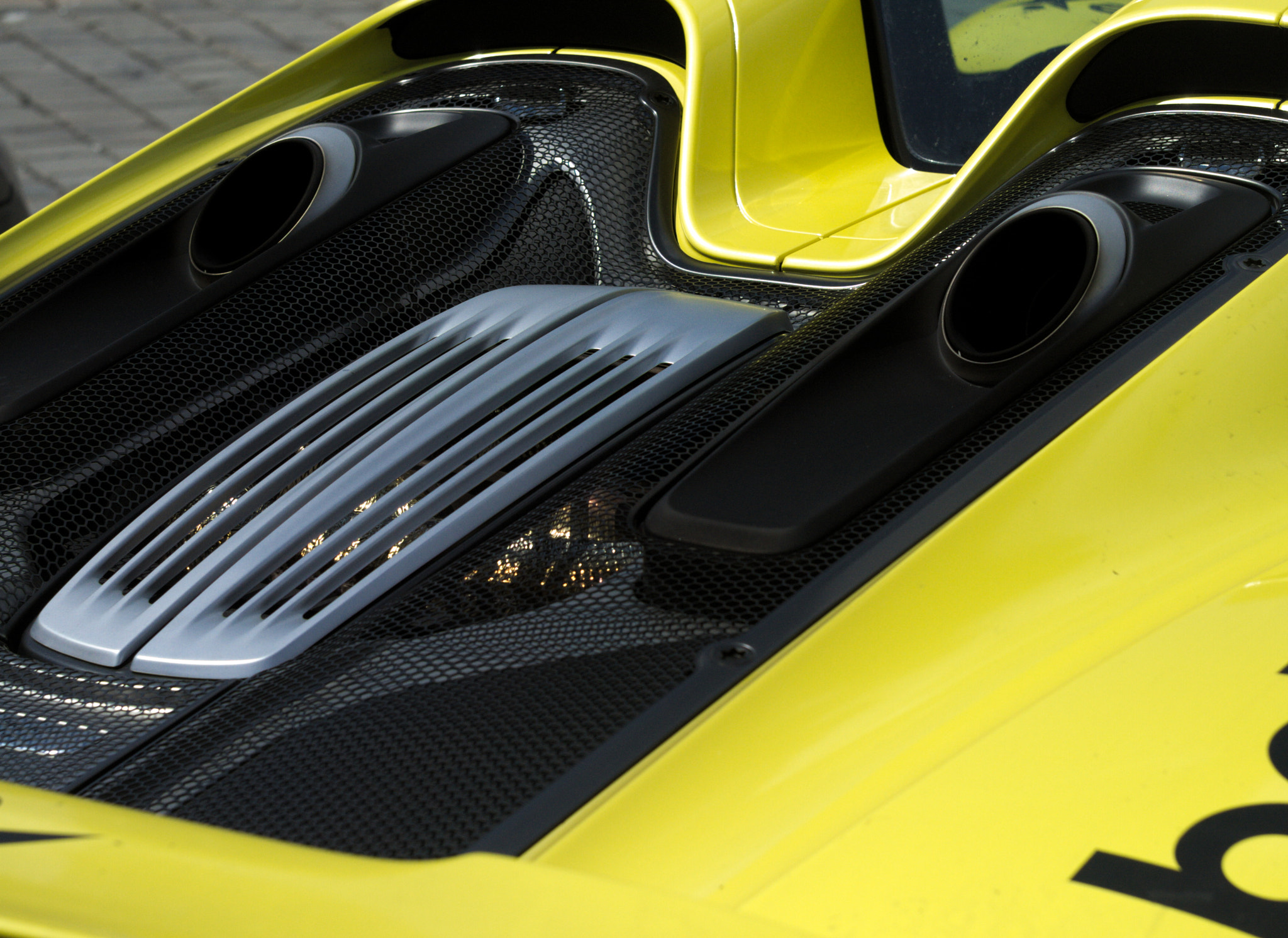Canon EF 35-80mm f/4-5.6 sample photo. Banana beast heart (porsche 918 spyder) photography