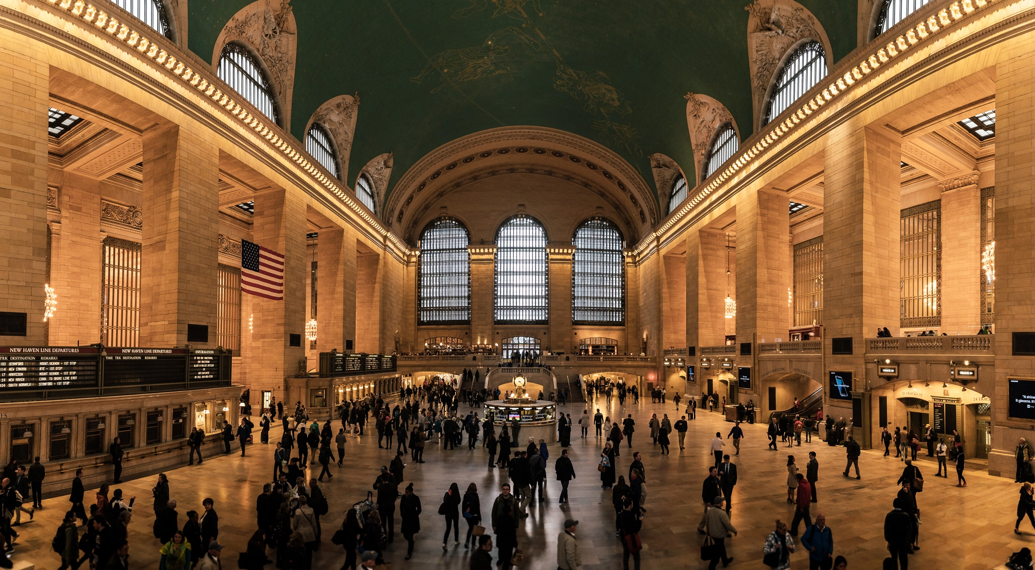 24-70mm F2.8-2.8 SSM sample photo. New york - grand central photography