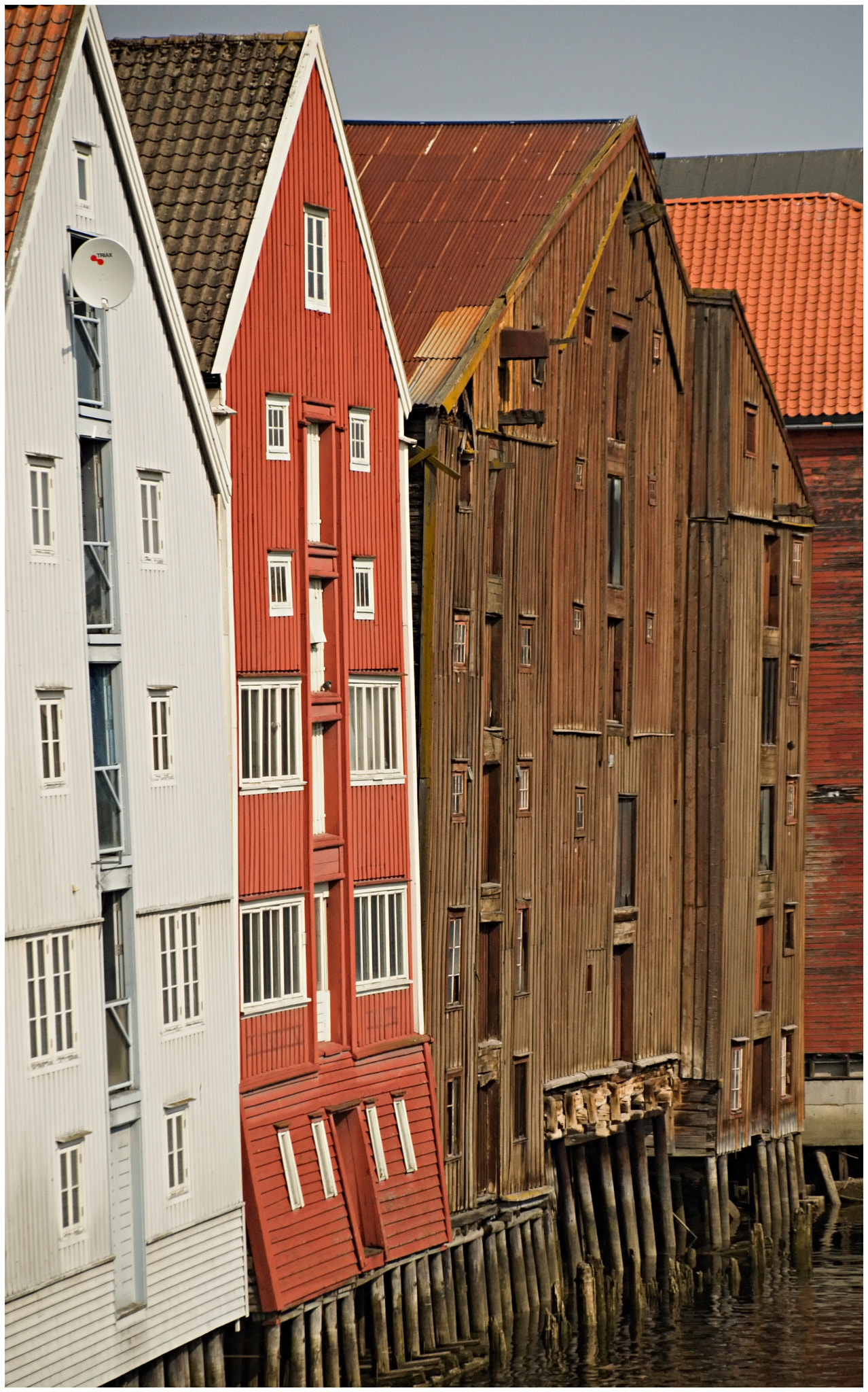 40.00 - 150.00 mm f/4.0 - 5.6 sample photo. The trondheim iii. photography