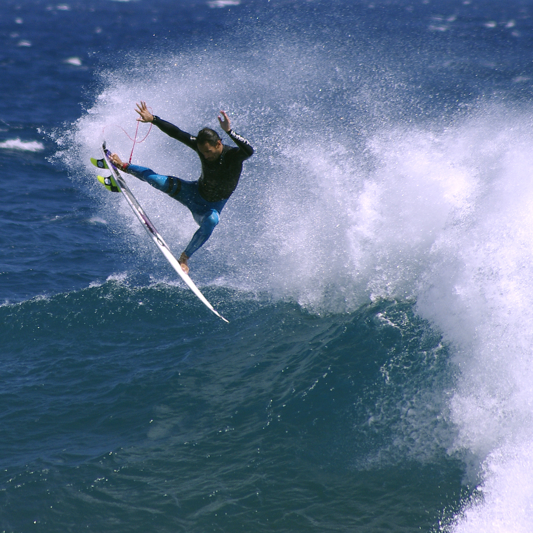 Pentax K-r + Sigma sample photo. Dance in the ocean photography