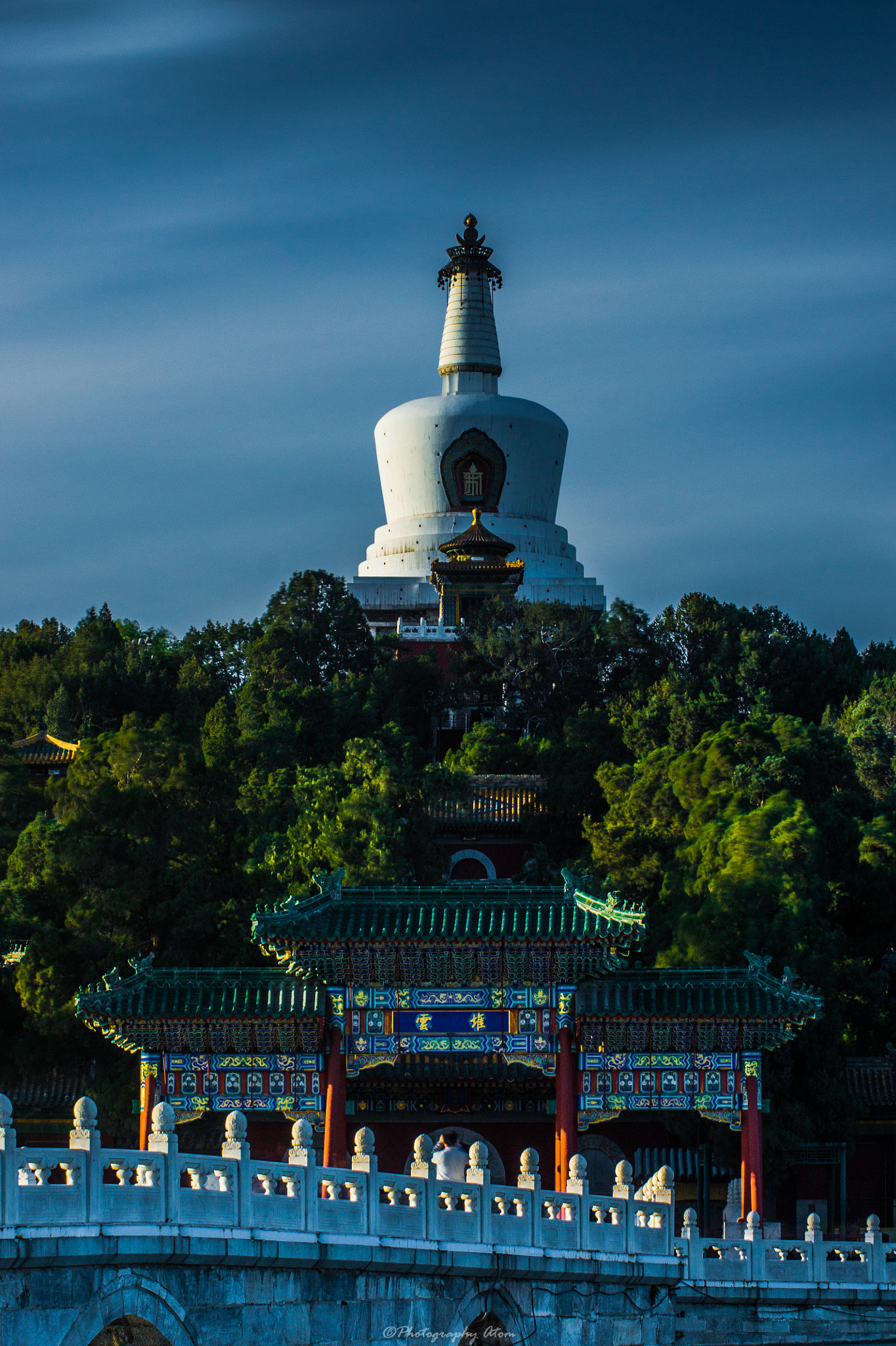 Sigma M-AF 70-200mm F2.8 EX APO sample photo. Beihai park photography