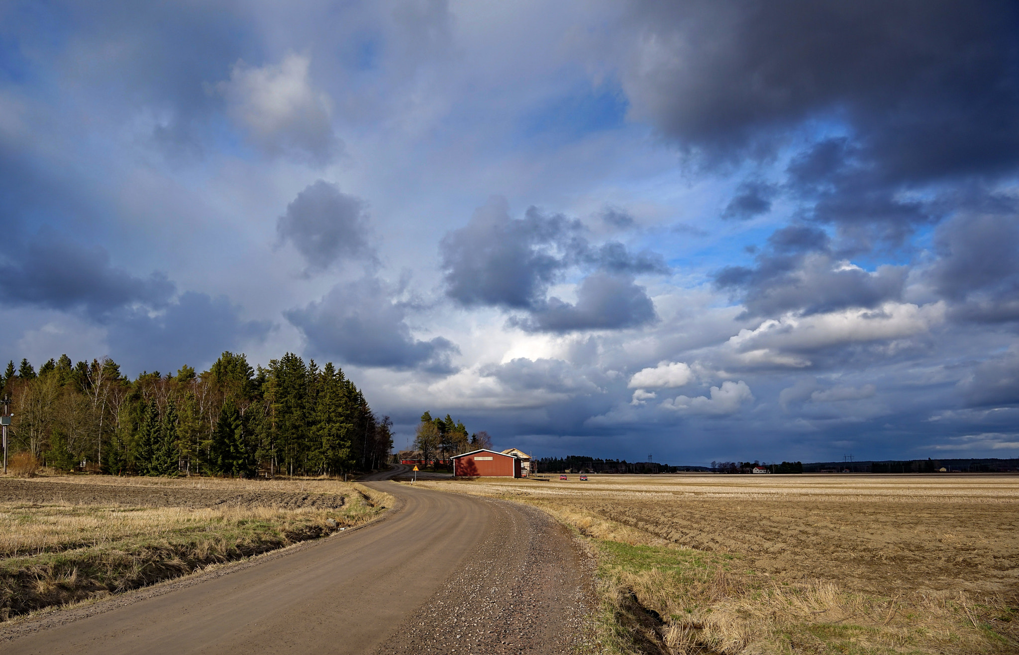Sony a7R + Sigma 19mm F2.8 EX DN sample photo. Waiting for a storm photography