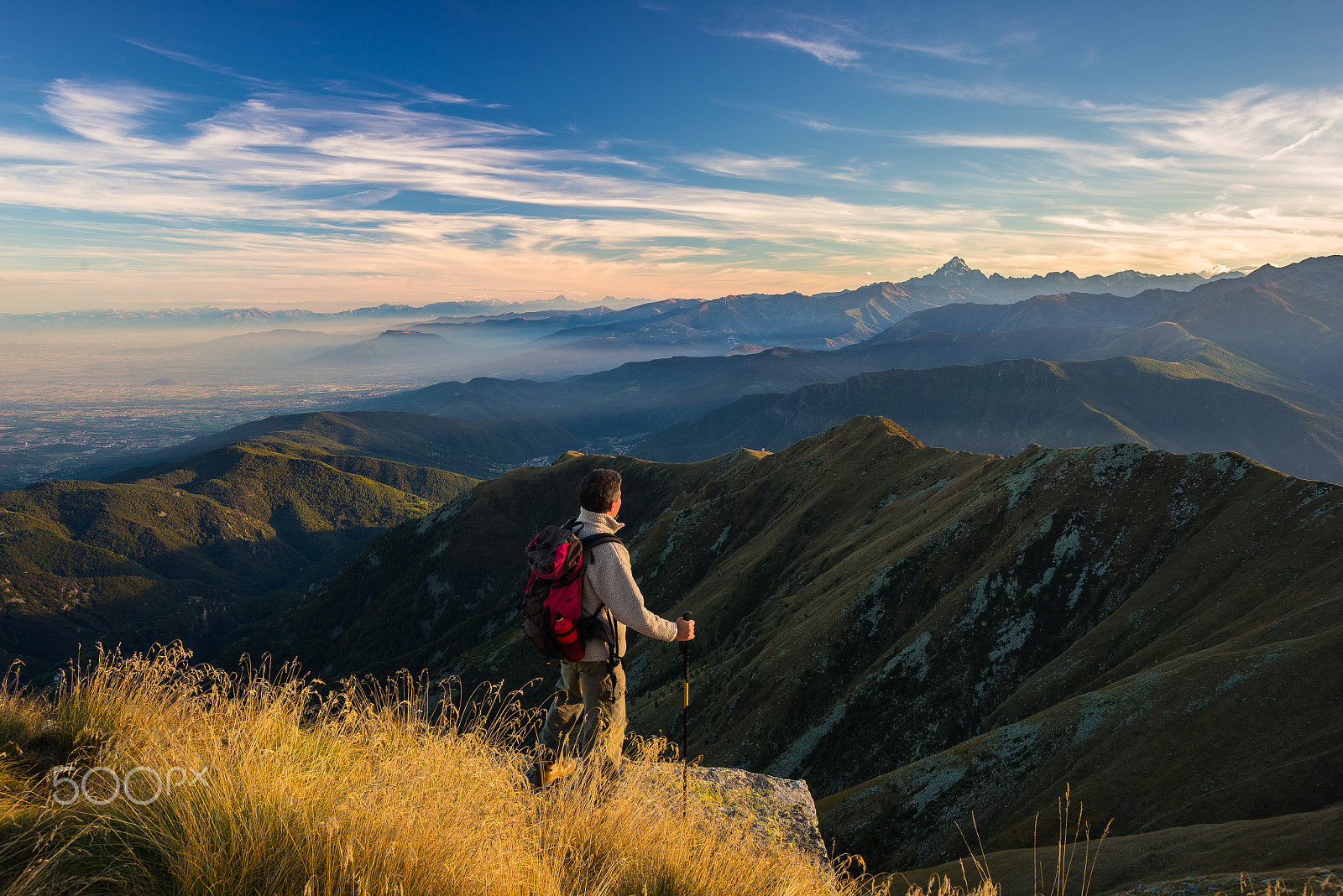 AF Zoom-Nikkor 28-70mm f/3.5-4.5D sample photo. Hiker resting on the mountain top photography