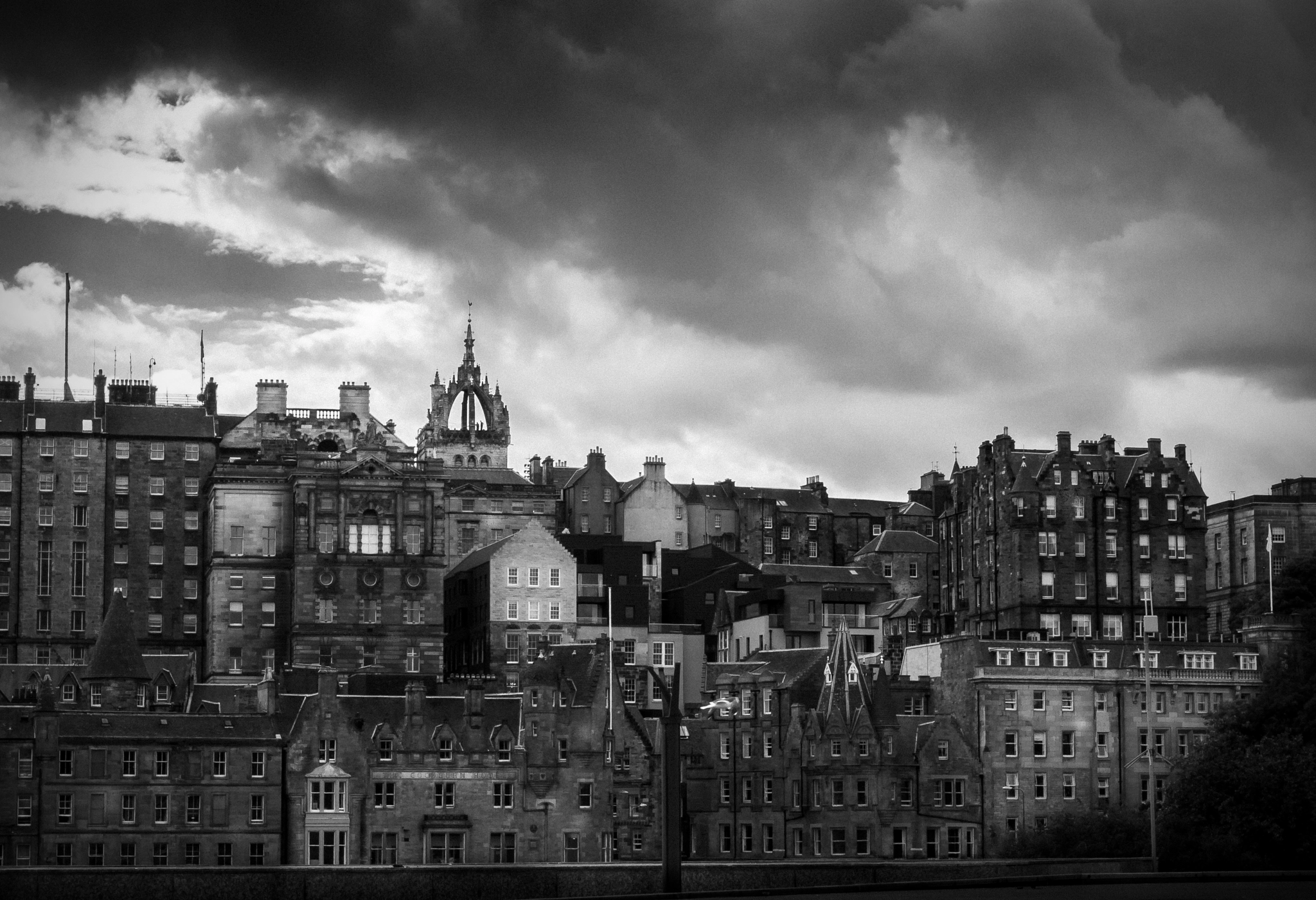 Samsung EX1 sample photo. Edinburgh photography