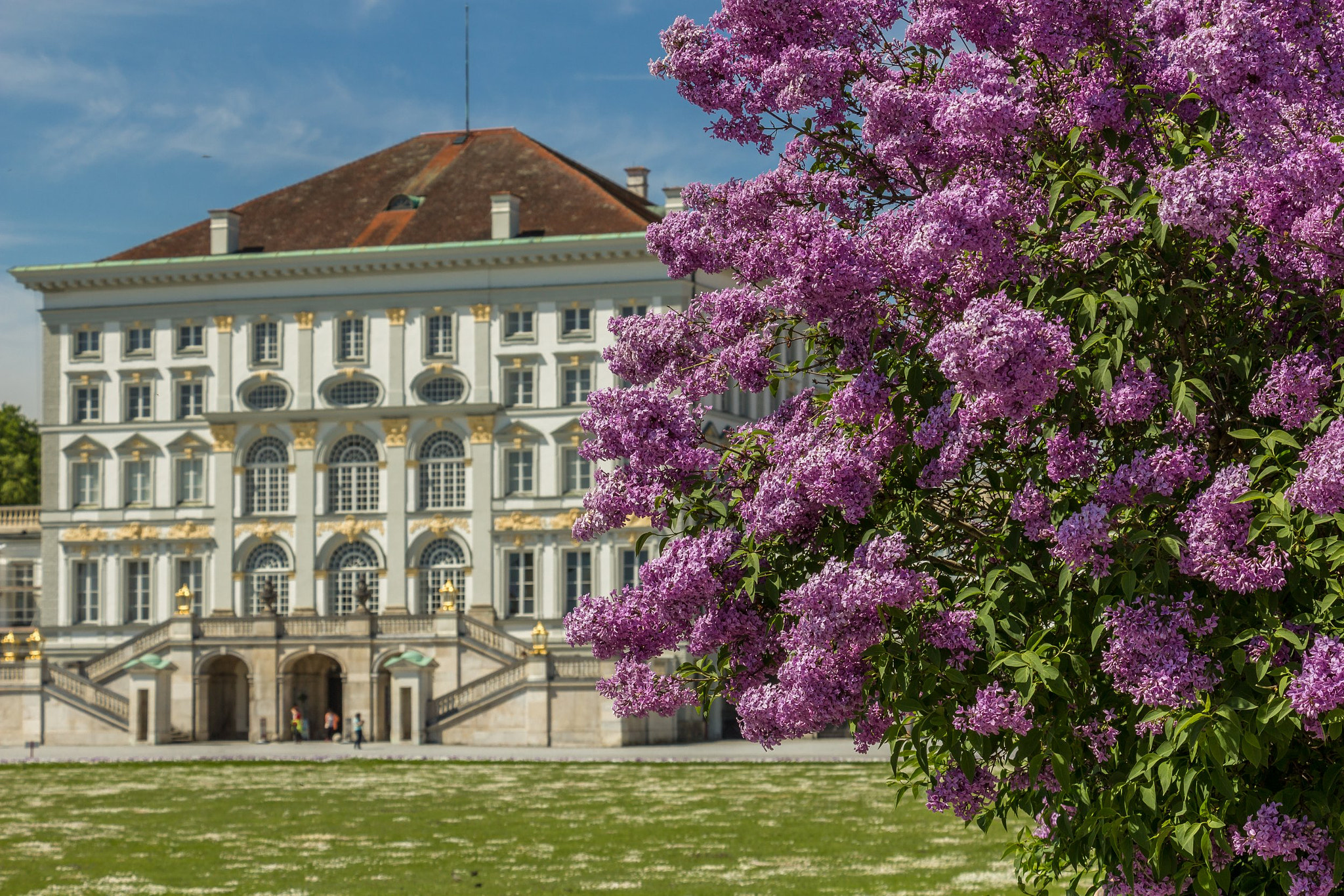 Canon EF-S 18-135mm F3.5-5.6 IS STM sample photo. Schloss nymphenburg photography