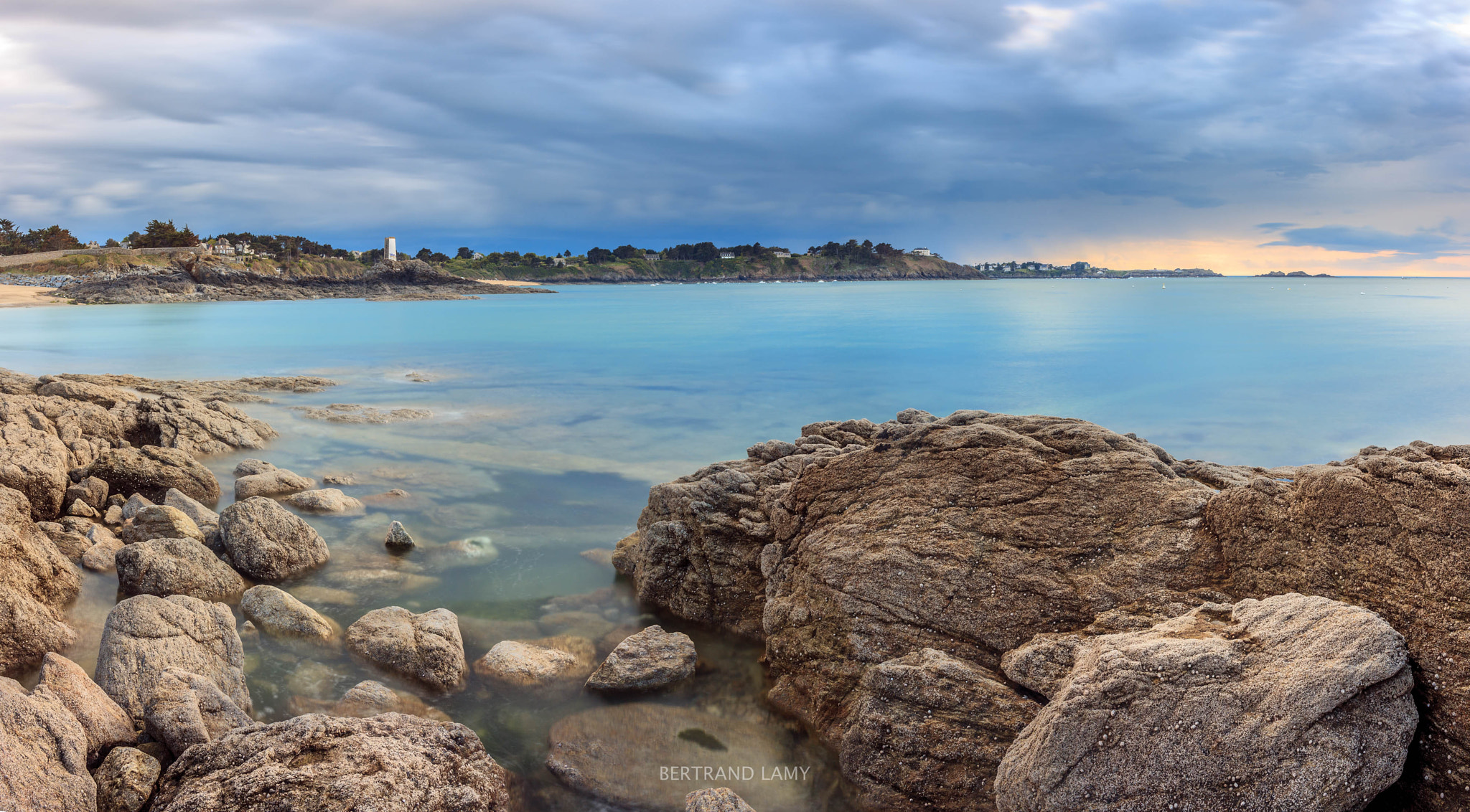 Canon EF-S 24mm F2.8 STM sample photo. Port blanc photography