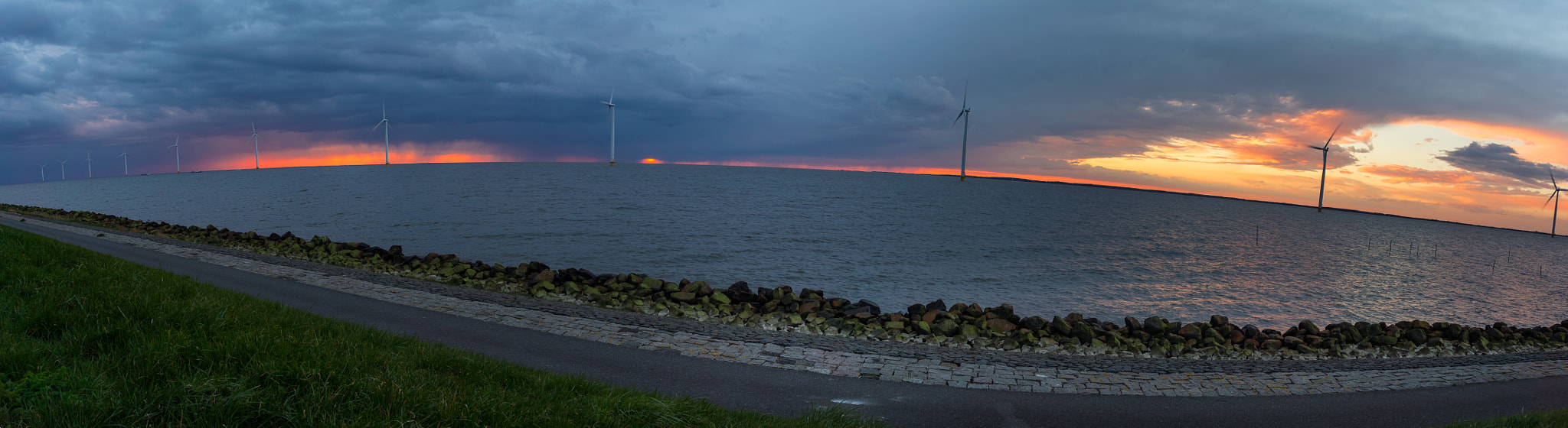 Sony Alpha NEX-5N + Sigma 19mm F2.8 EX DN sample photo. Pano b photography