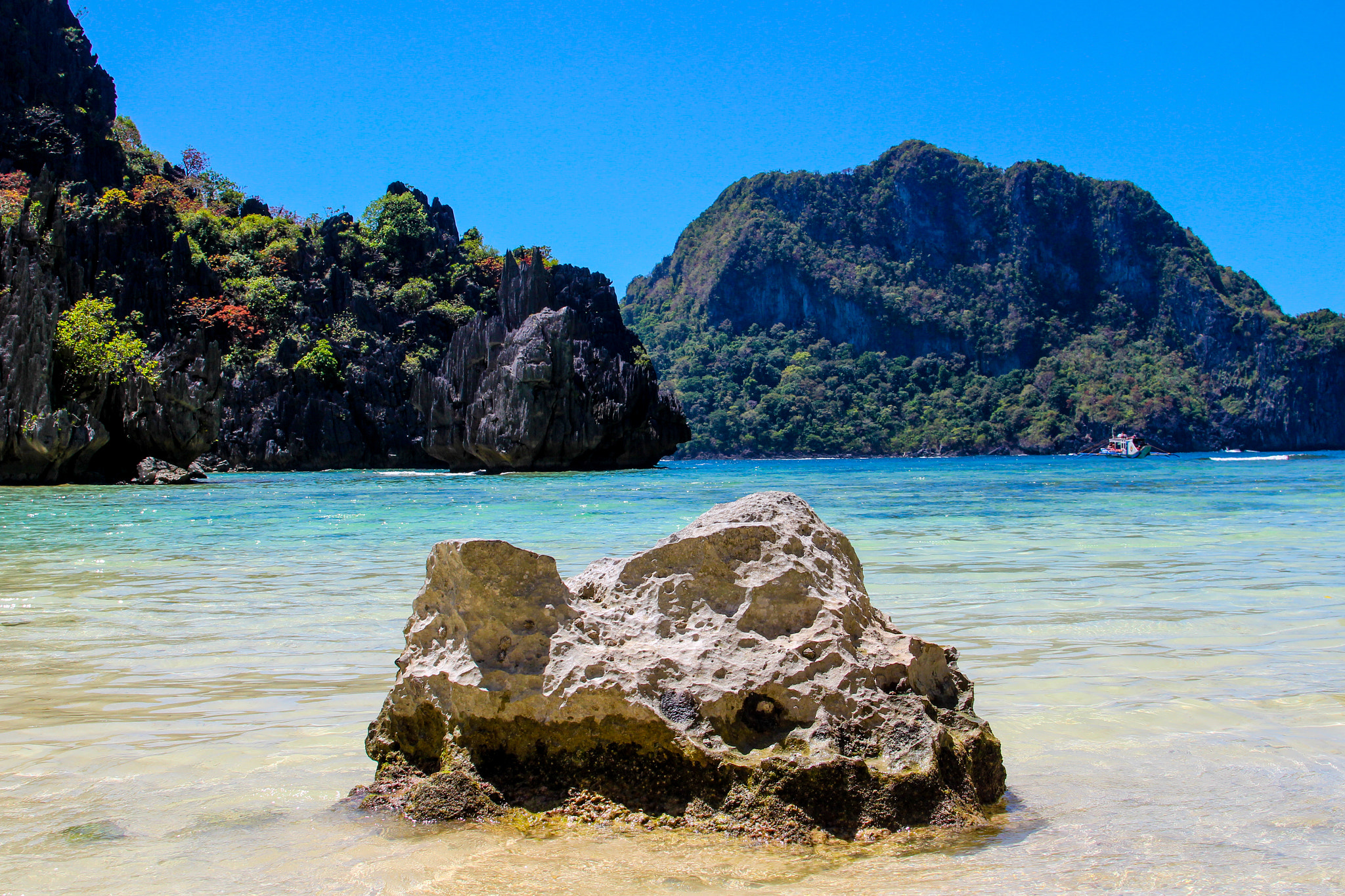 Canon EF 28-105mm f/3.5-4.5 USM sample photo. Secret lagoon photography