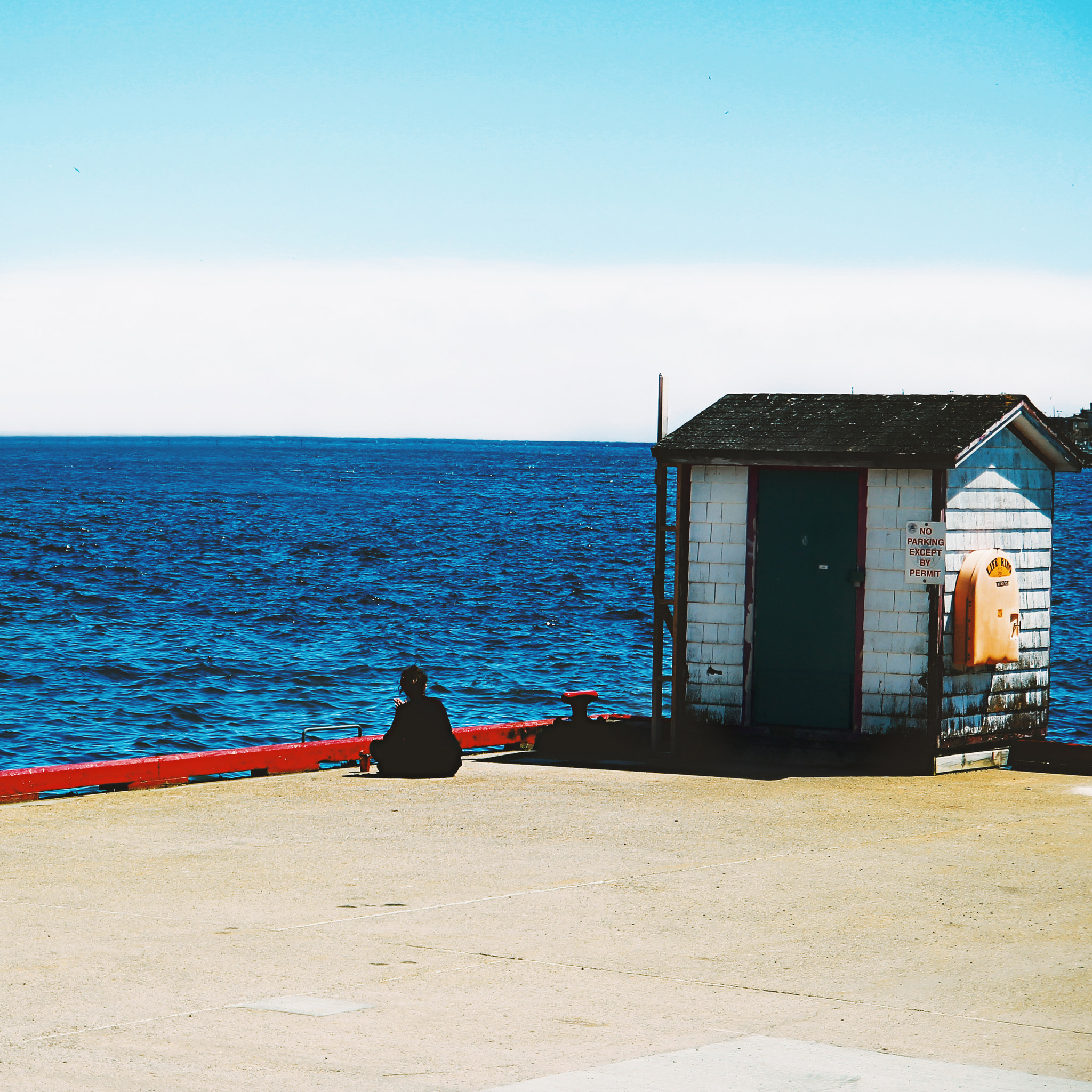 Canon EOS 600D (Rebel EOS T3i / EOS Kiss X5) sample photo. Look out to the sea photography