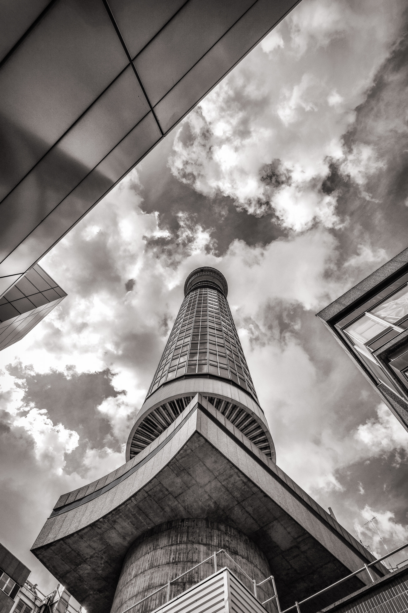 Canon EOS 5DS R + Canon EF 11-24mm F4L USM sample photo. U.k. london photography