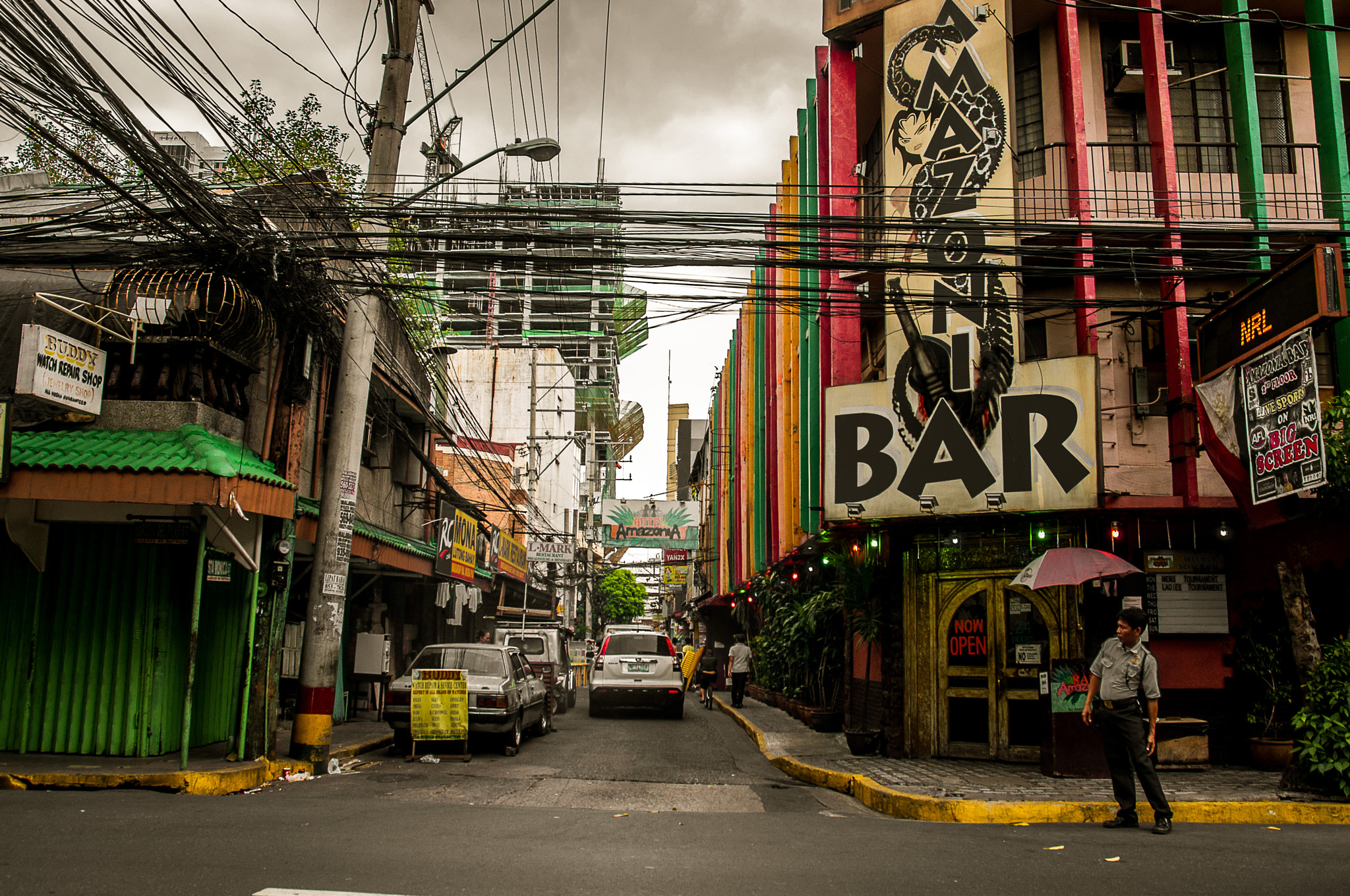 Pentax K-x + Sigma 17-70mm F2.8-4 DC Macro HSM Contemporary sample photo. Streets of manila photography