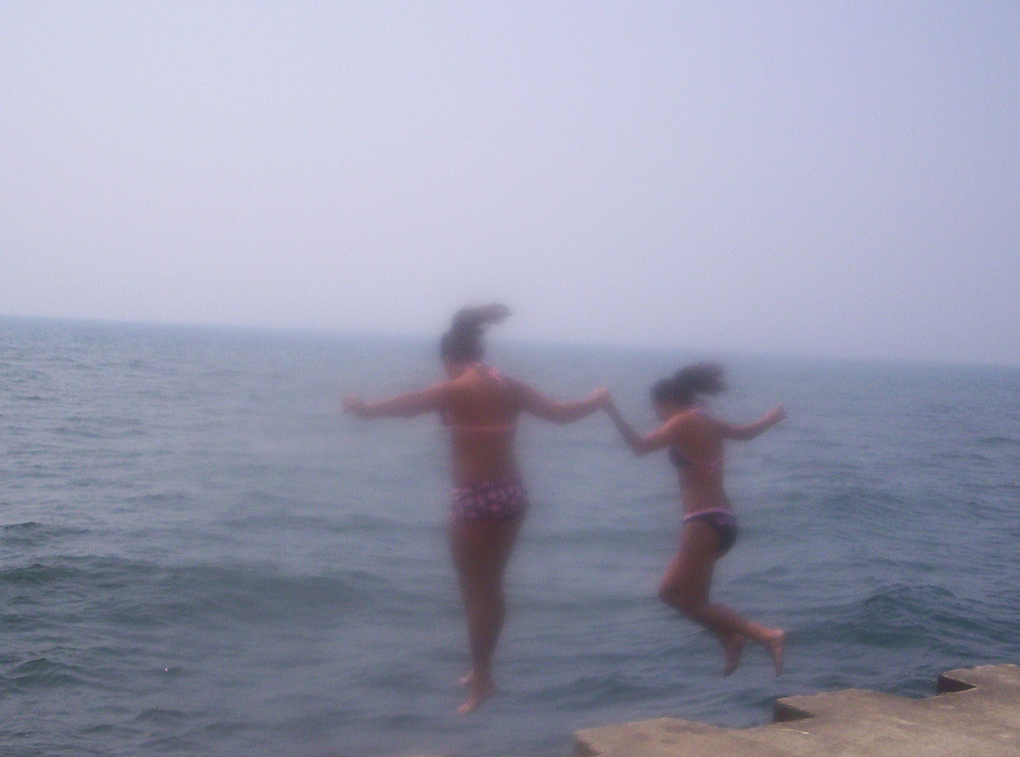 Kodak EASYSHARE C300 DIGITAL CAMERA sample photo. Jump in the water is warn photography