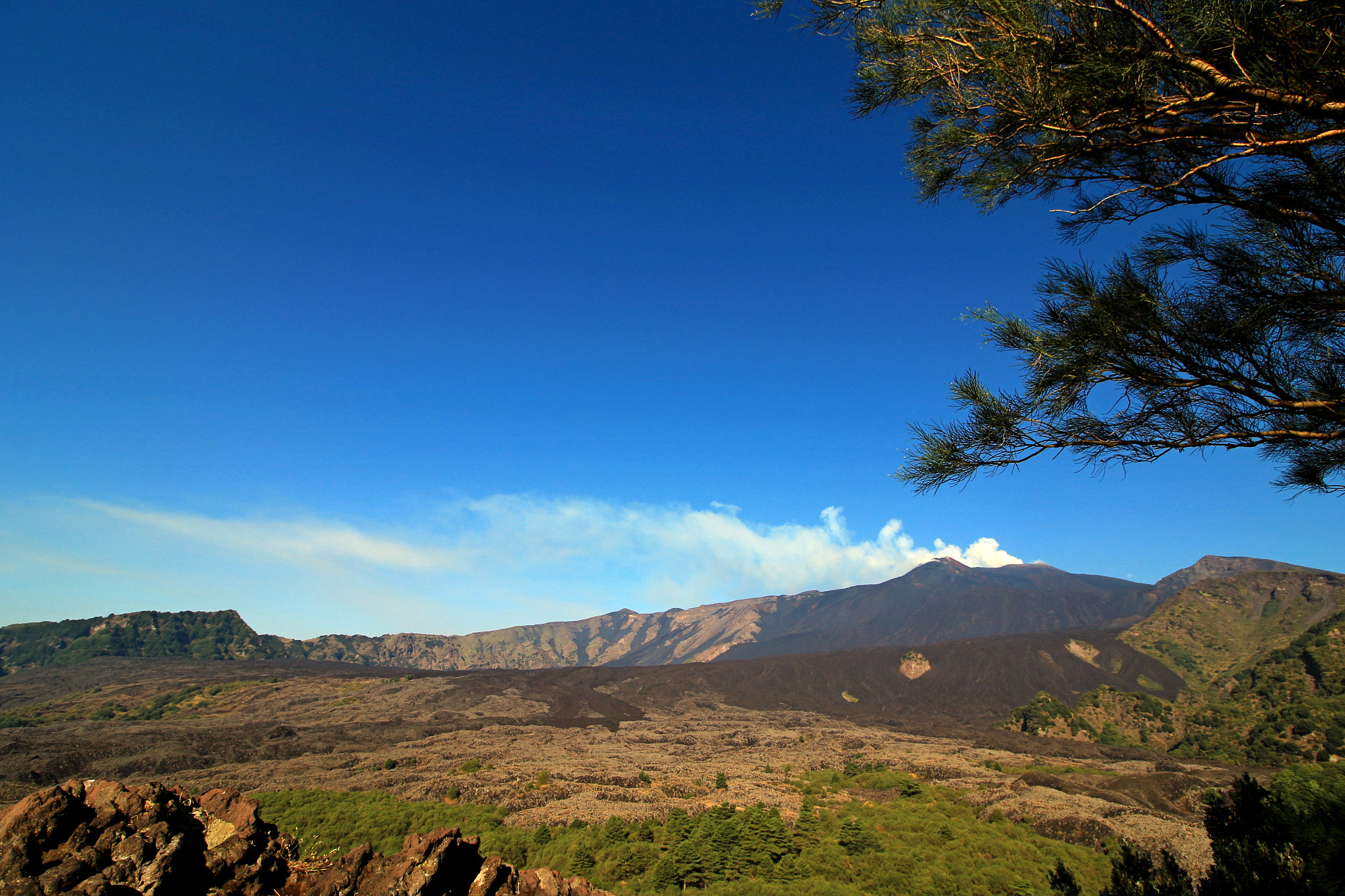 Canon EF-S 10-18mm F4.5–5.6 IS STM sample photo. Veduta valle del bove, etna photography