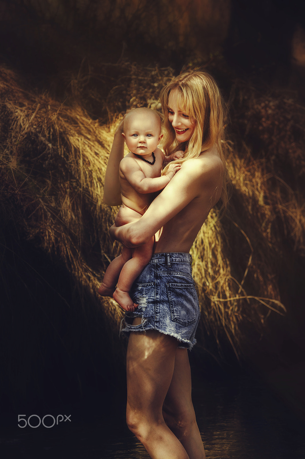 Canon EF 100-400mm F4.5-5.6L IS USM sample photo. Playtime with mommy photography