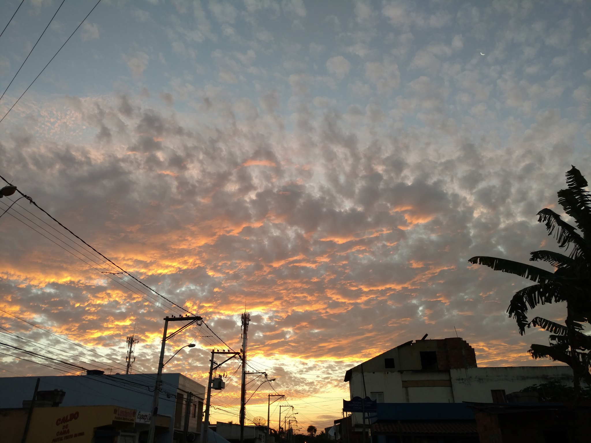 Motorola Moto X Force sample photo. Sunset in suburb photography