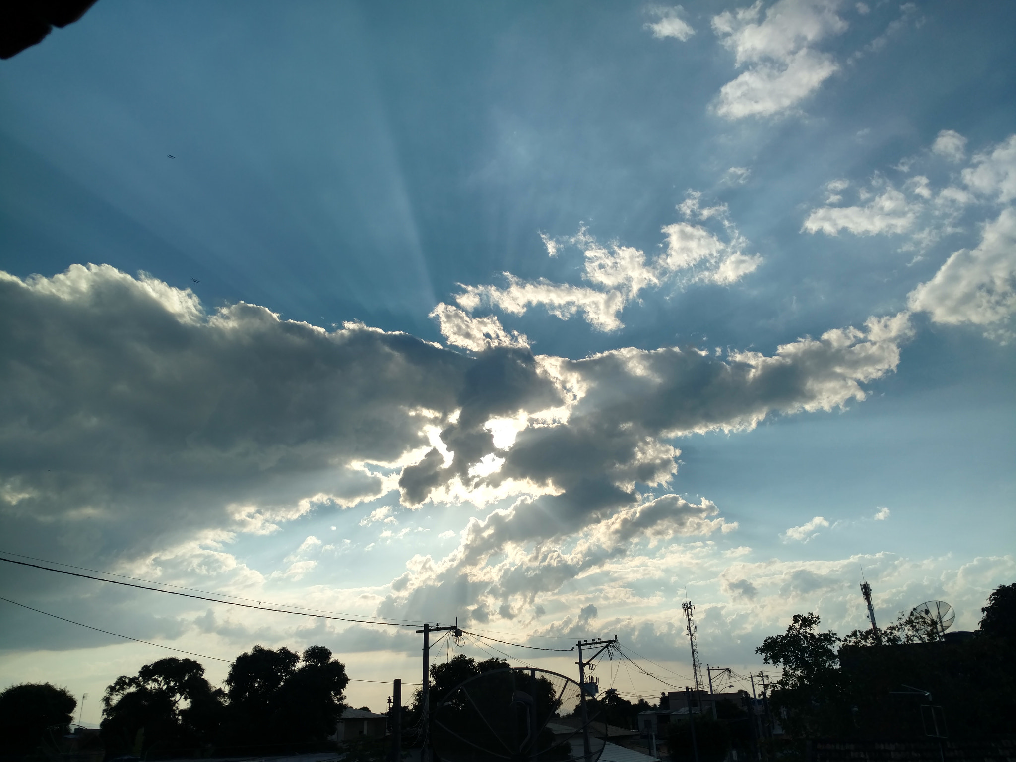 Motorola Moto X Force sample photo. Light ray in the sky photography