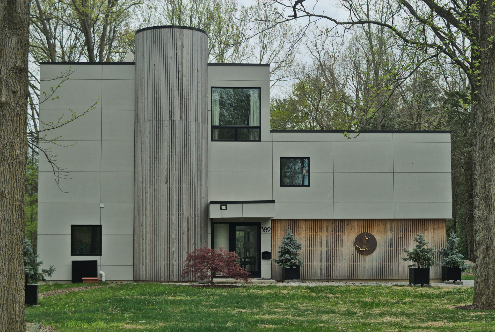 AF Zoom-Nikkor 35-70mm f/3.3-4.5 sample photo. Modern house photography
