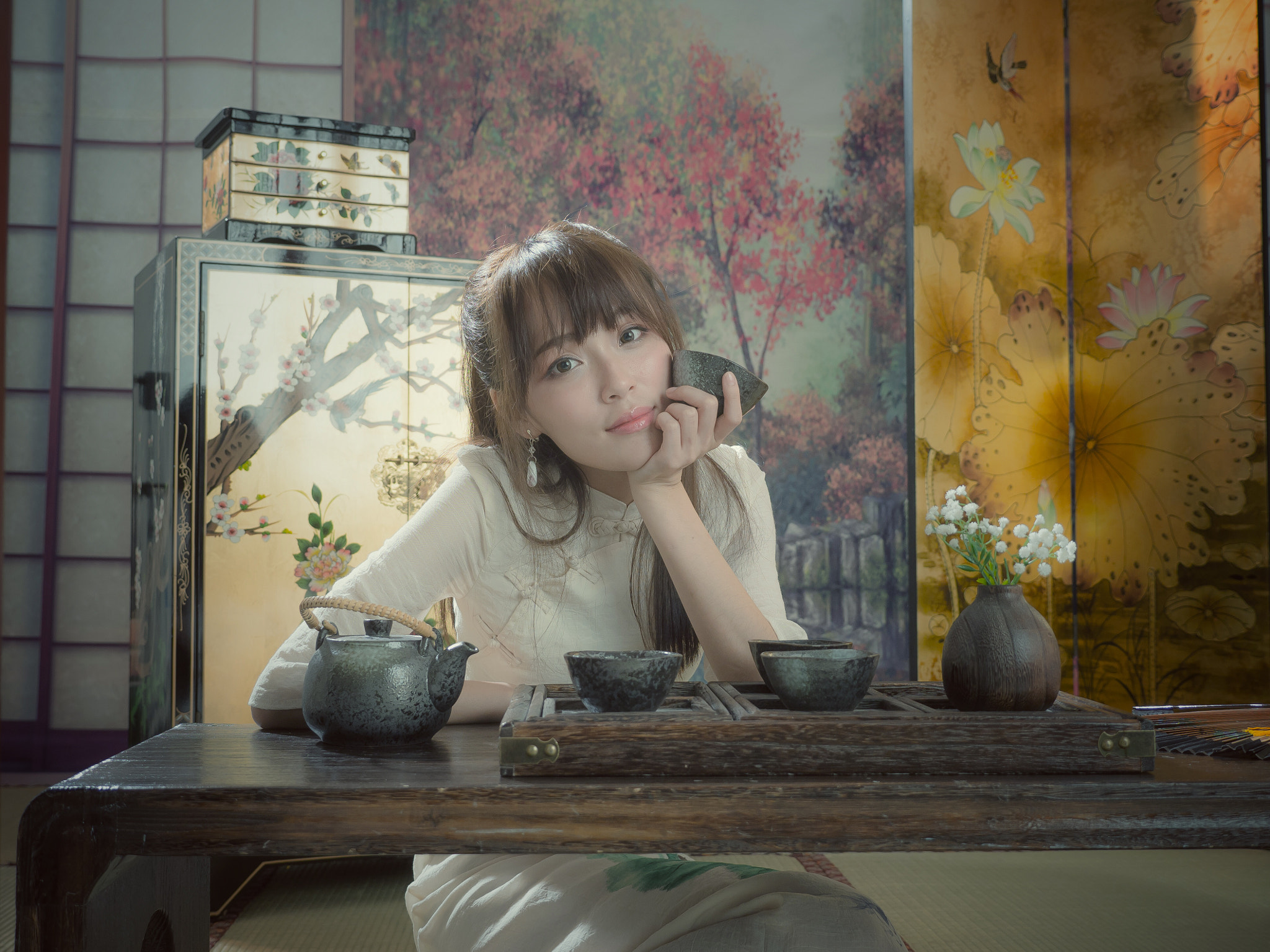 Panasonic Lumix G X Vario 12-35mm F2.8 ASPH Power OIS sample photo. Classic beauty photography