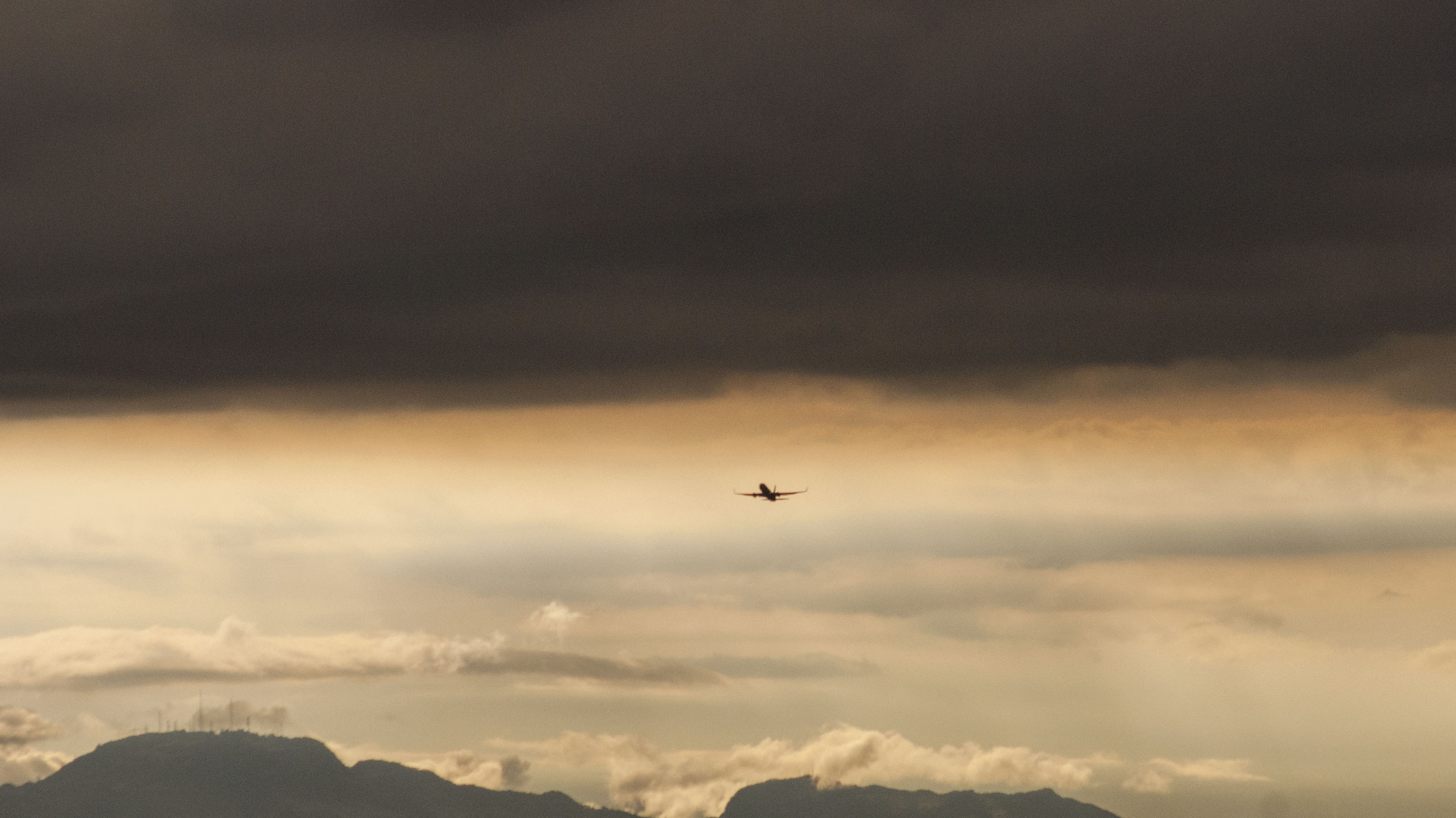 Sony 75-300mm F4.5-5.6 sample photo. Drama dimension   ©liz photography photography