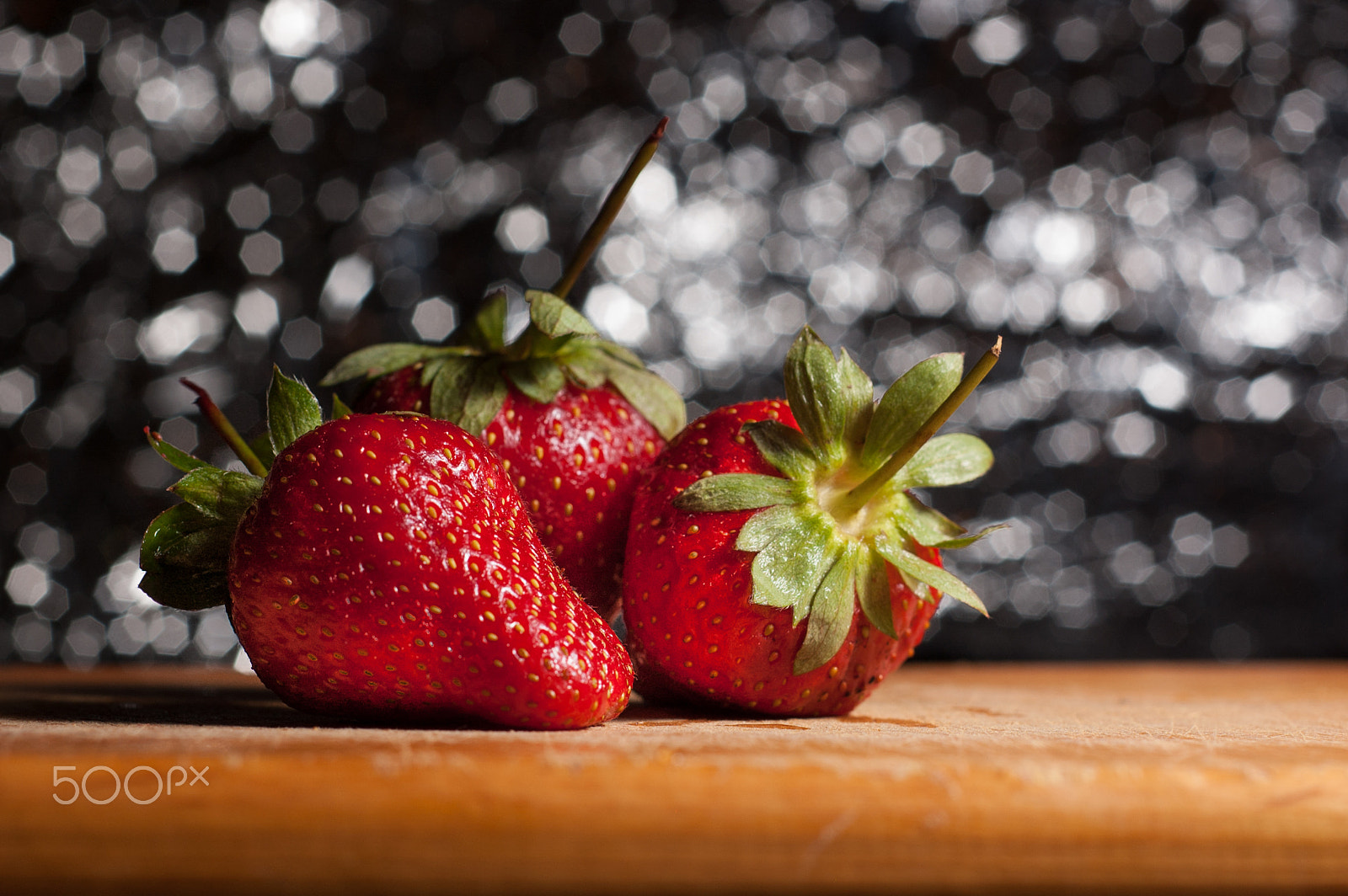 Nikon D40 + Nikon AF Nikkor 50mm F1.8D sample photo. Strawberry art photography