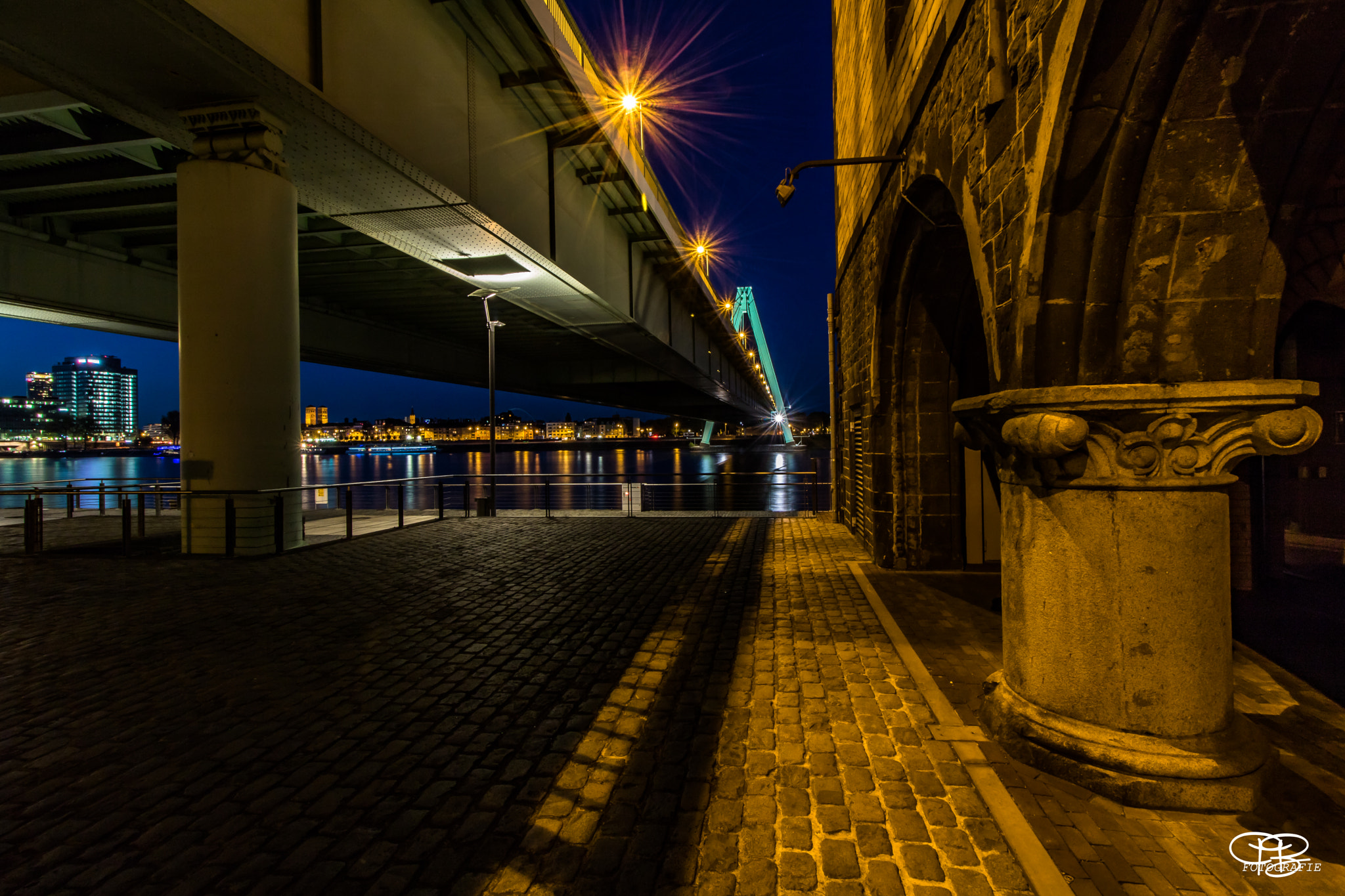 Canon EF-S 10-18mm F4.5–5.6 IS STM sample photo. Rheinbrücke köln photography