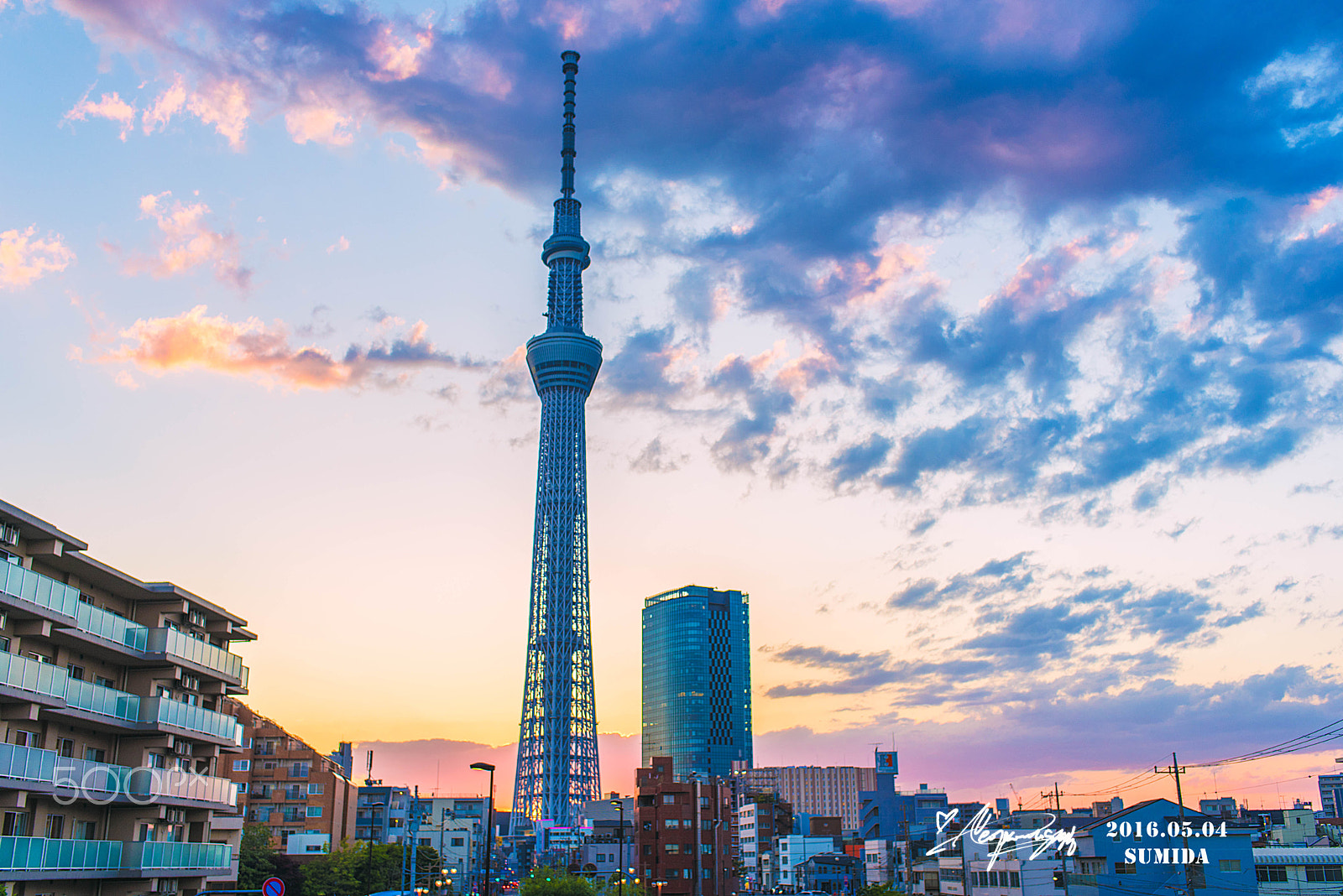 AF-S Nikkor 35mm f/1.8G sample photo. Colourful sky with skytree photography