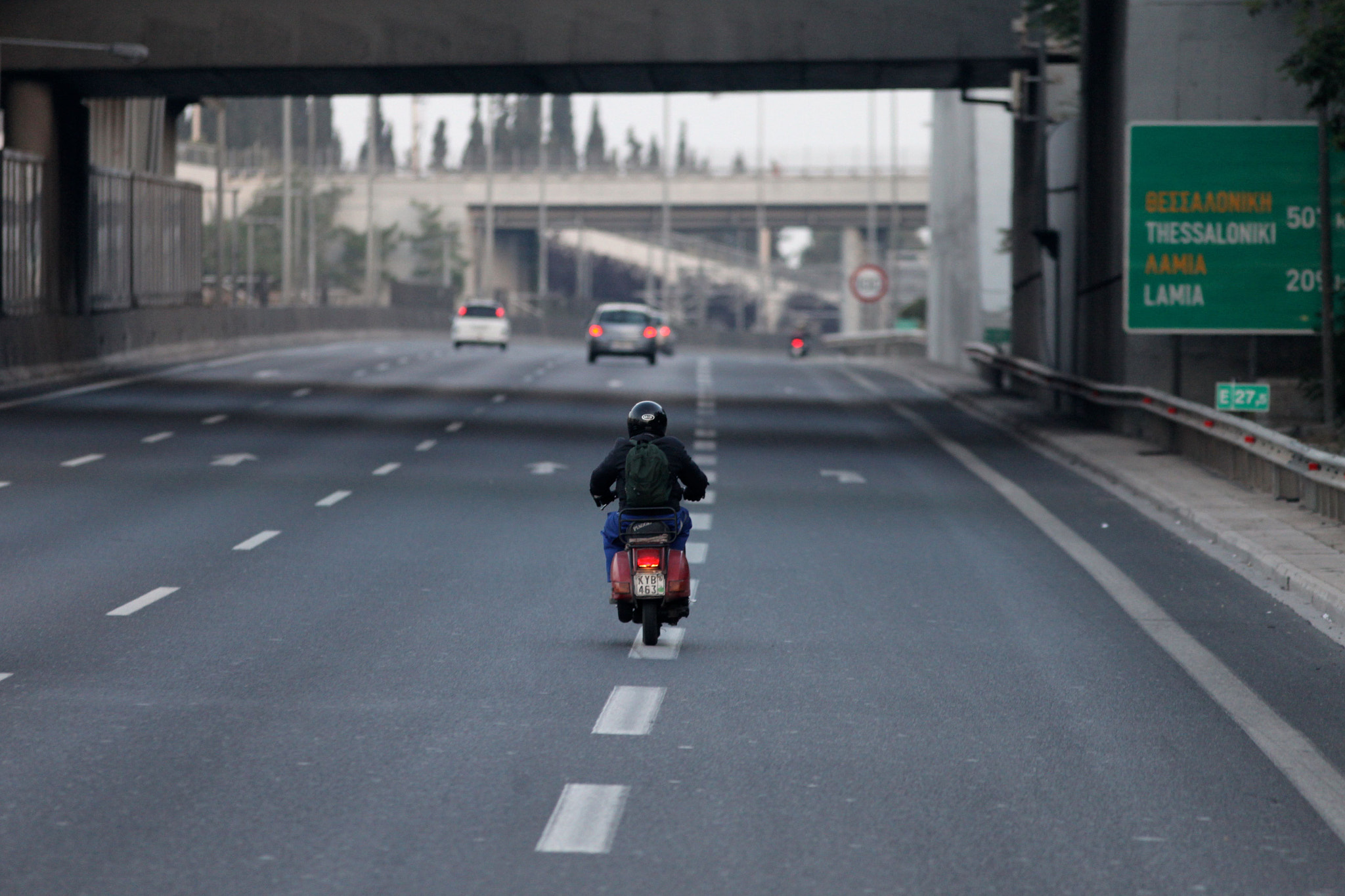 Canon EF 300mm F4L IS USM sample photo. Vespa... photography