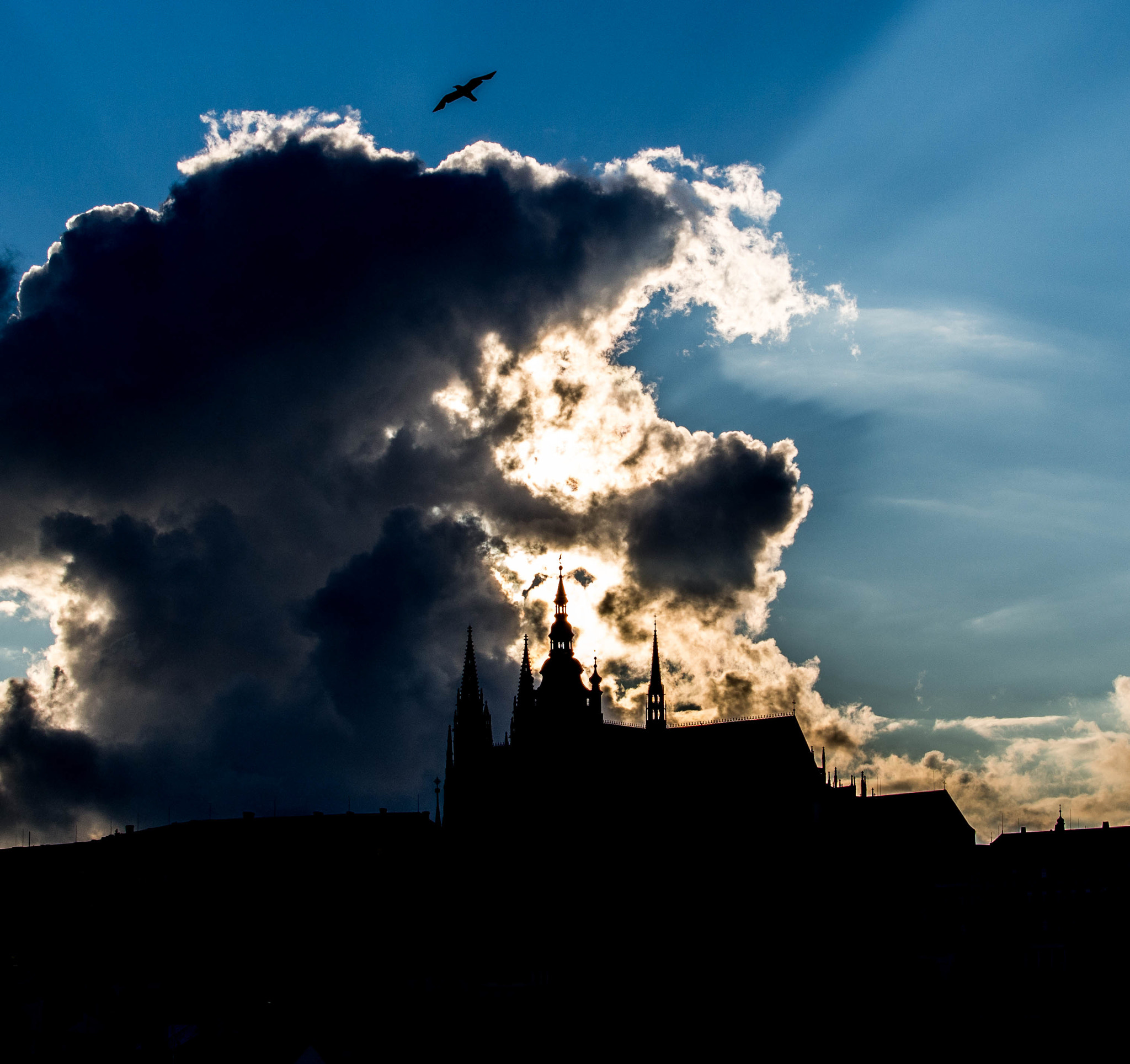 Panasonic Lumix G X Vario 35-100mm F2.8 OIS sample photo. The sun behind the castle- budapest, hungary photography
