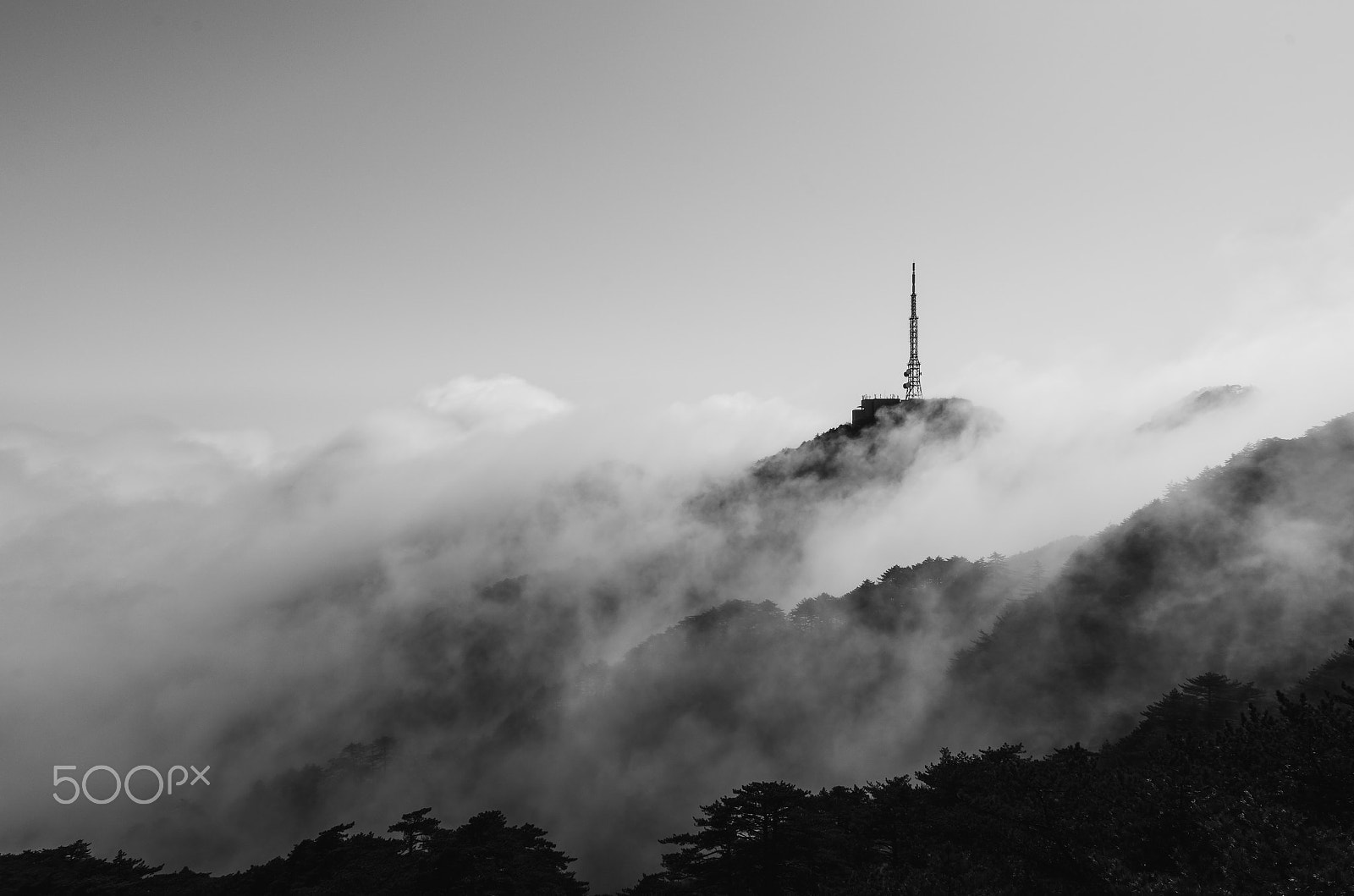 Pentax K-50 + Sigma 17-70mm F2.8-4 DC Macro HSM Contemporary sample photo. Over the cloud photography