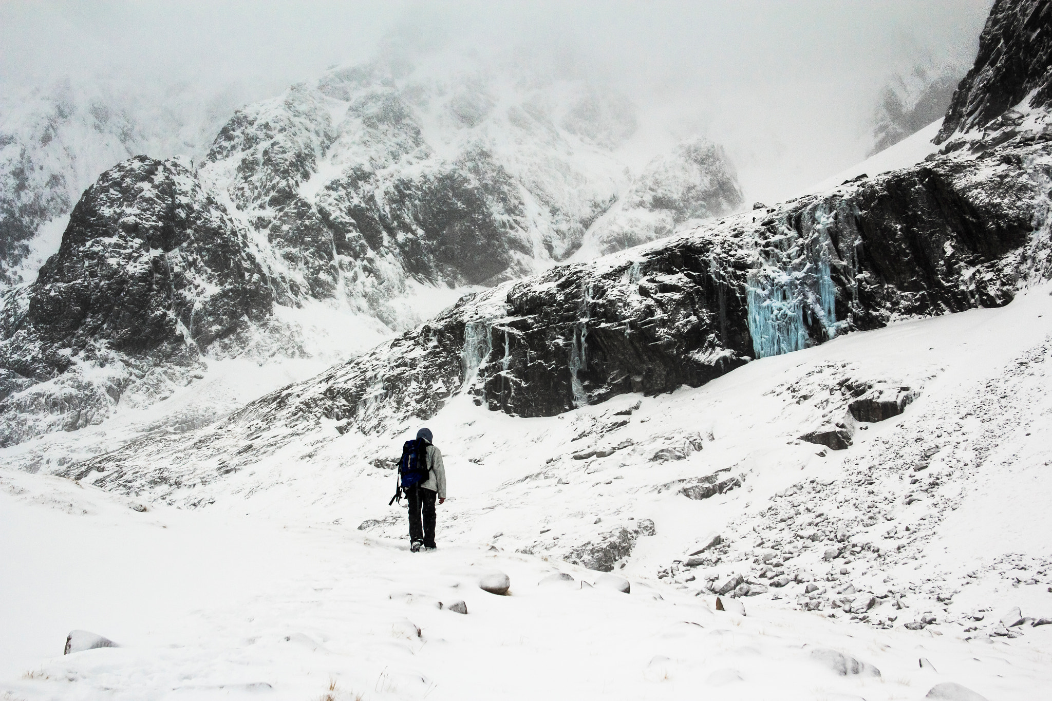 Canon EF 24-85mm F3.5-4.5 USM sample photo. Mvm - man vs mountain photography