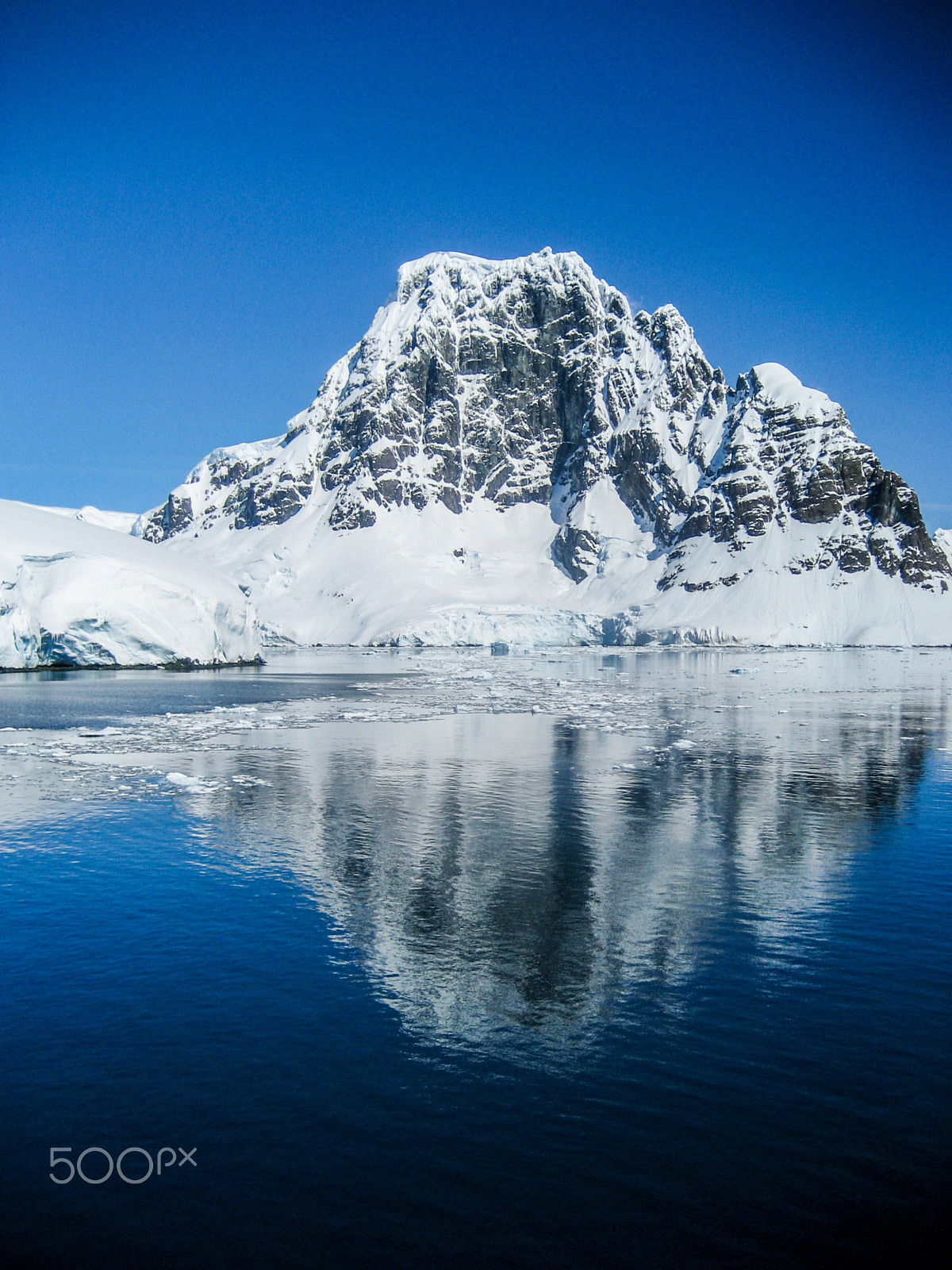 Canon DIGITAL IXUS 65 sample photo. Antarctica mountain reflections photography