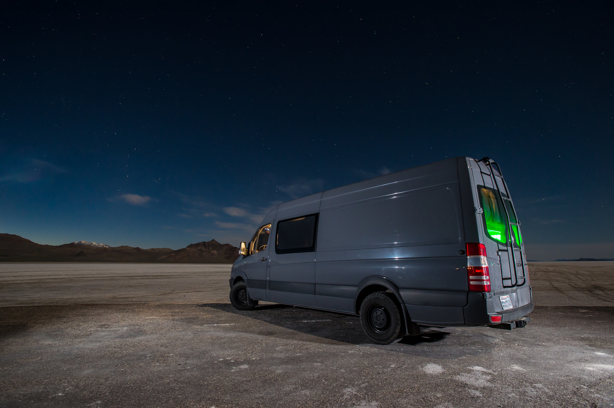 Nikon AF-S Nikkor 17-35mm F2.8D ED-IF sample photo. Boneville night shot photography