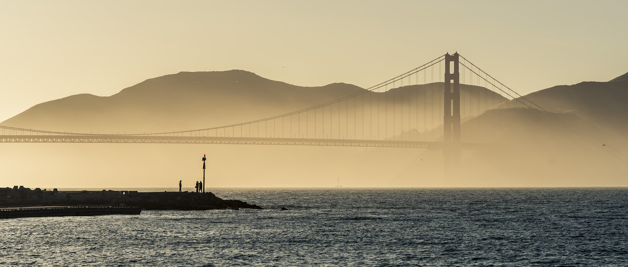 ZEISS Apo Sonnar T* 135mm F2 sample photo. Against the light before golden gate photography