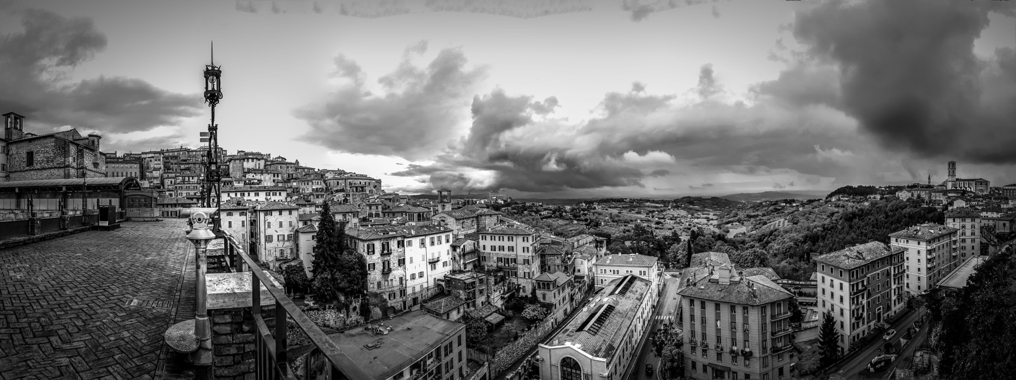 Sigma 17-70mm F2.8-4.5 DC Macro Asp. IF sample photo. Perugia b&w photography