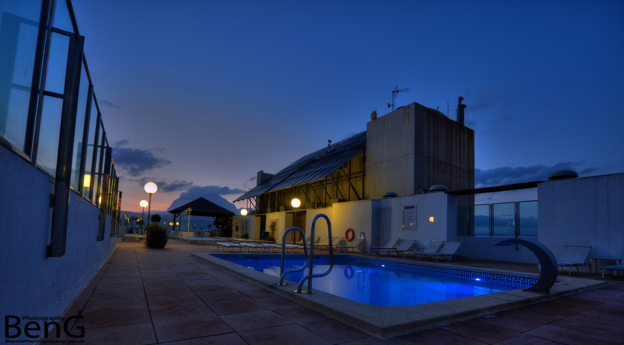 Sigma 10-20mm F3.5 EX DC HSM sample photo. Sunset terrace photography