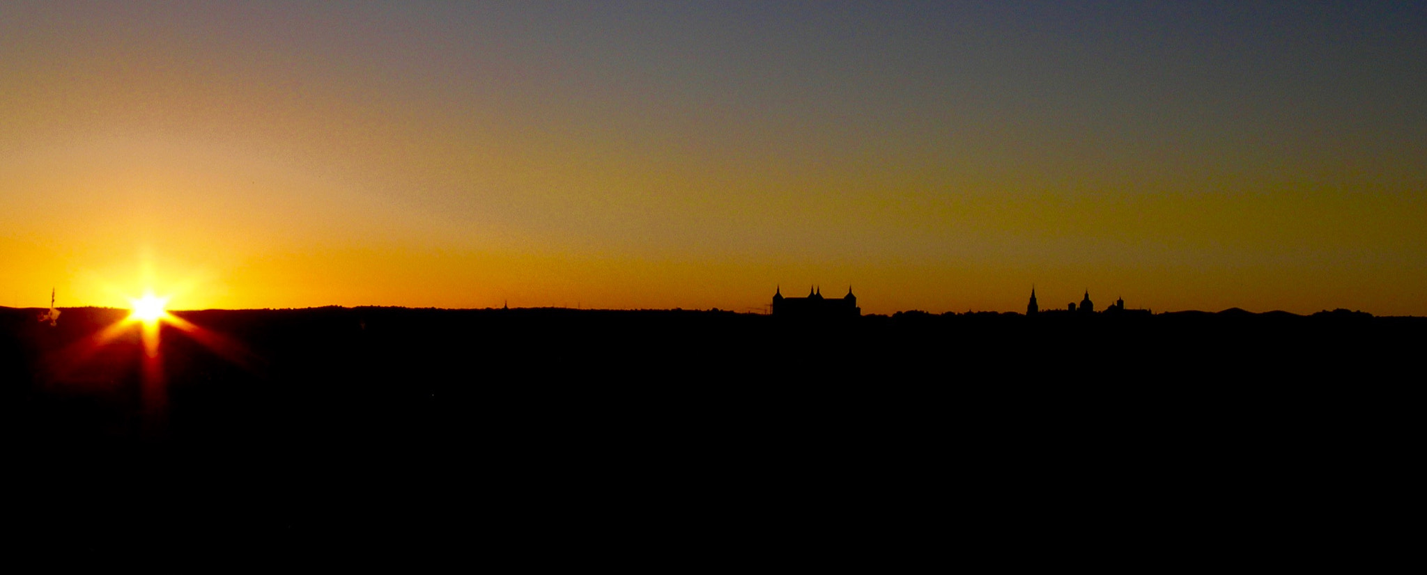 Nikon E5400 sample photo. Amanece en toledo. photography