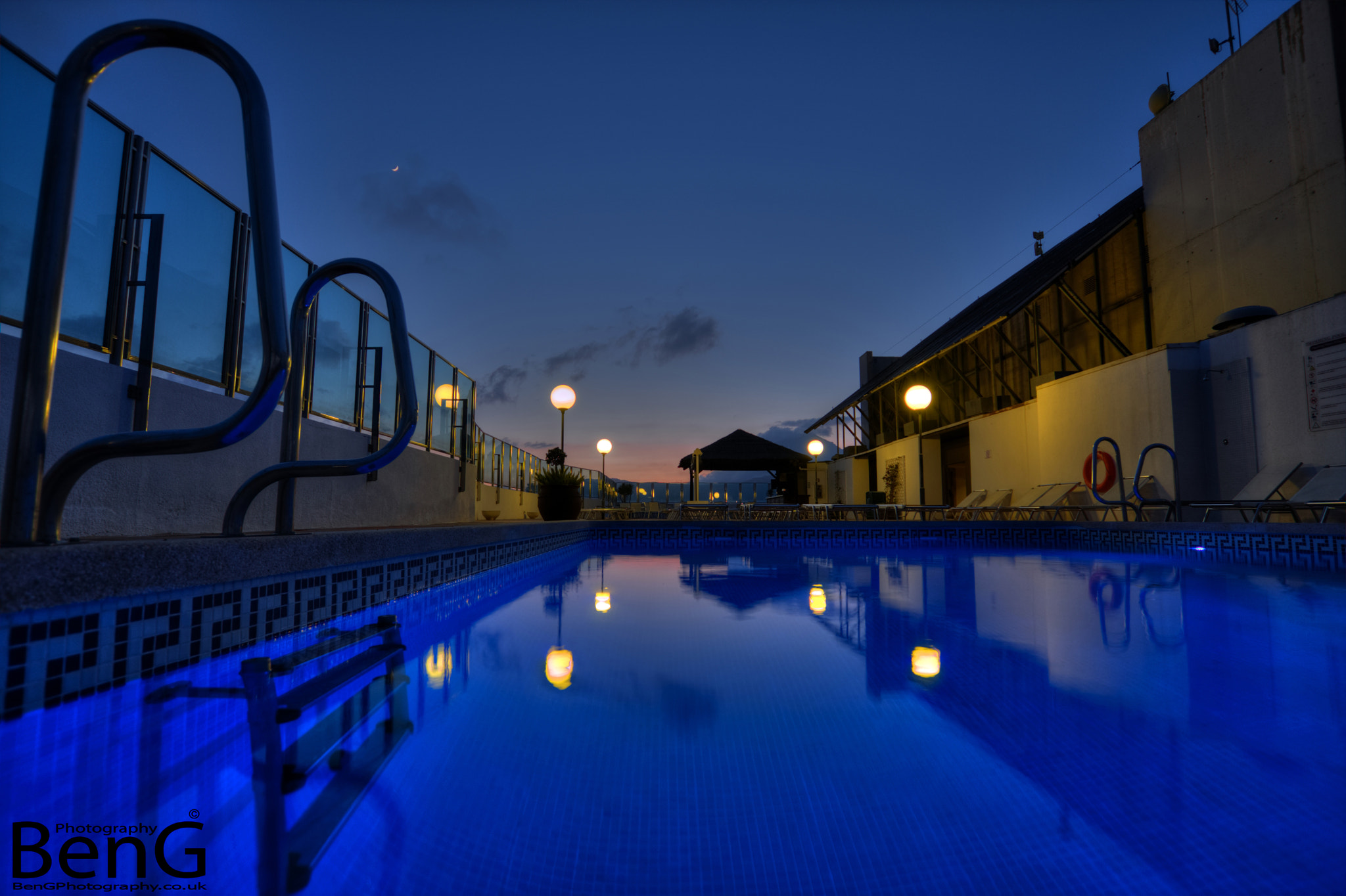 Sigma 10-20mm F3.5 EX DC HSM sample photo. Sunset terrace photography