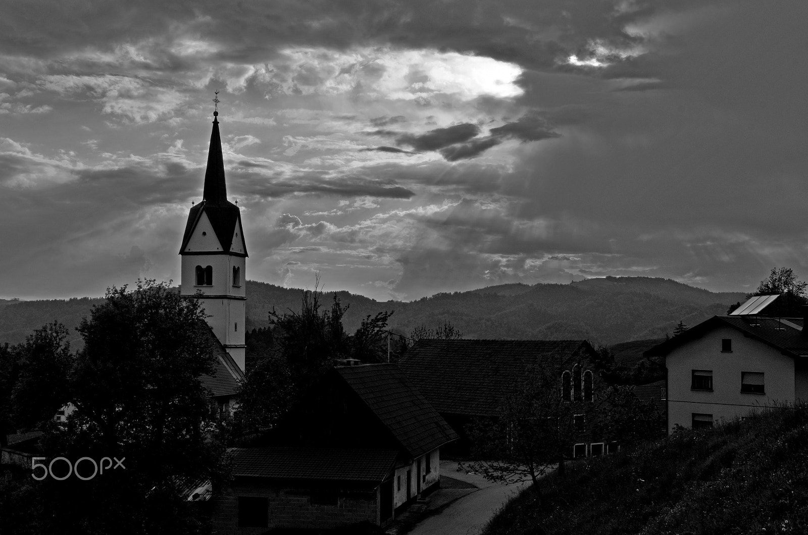 Sigma Lens (8 255) sample photo. Samotorica b&w photography