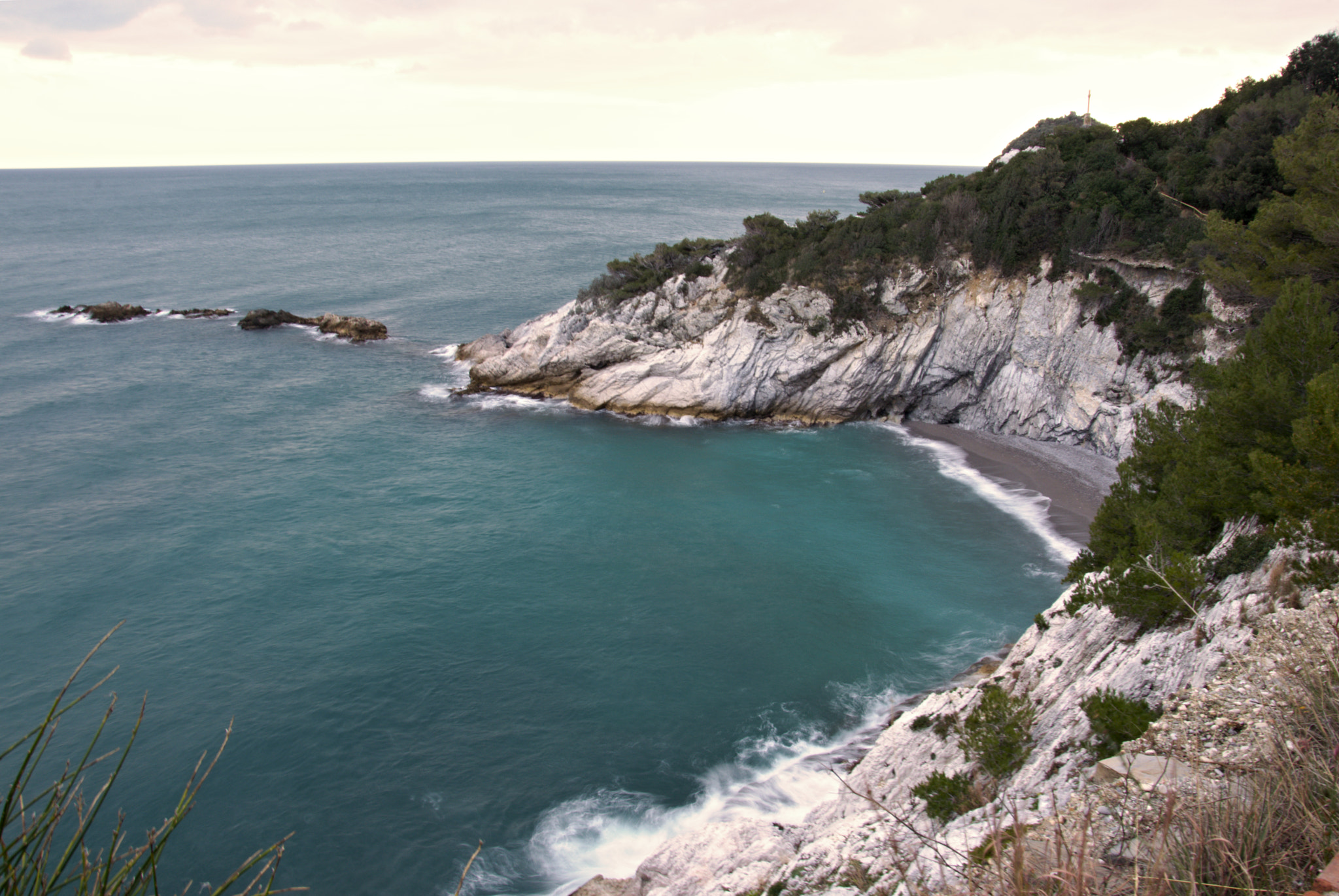 18.00 - 105.00 mm f/3.5 - 5.6 sample photo. Bergeggi island photography