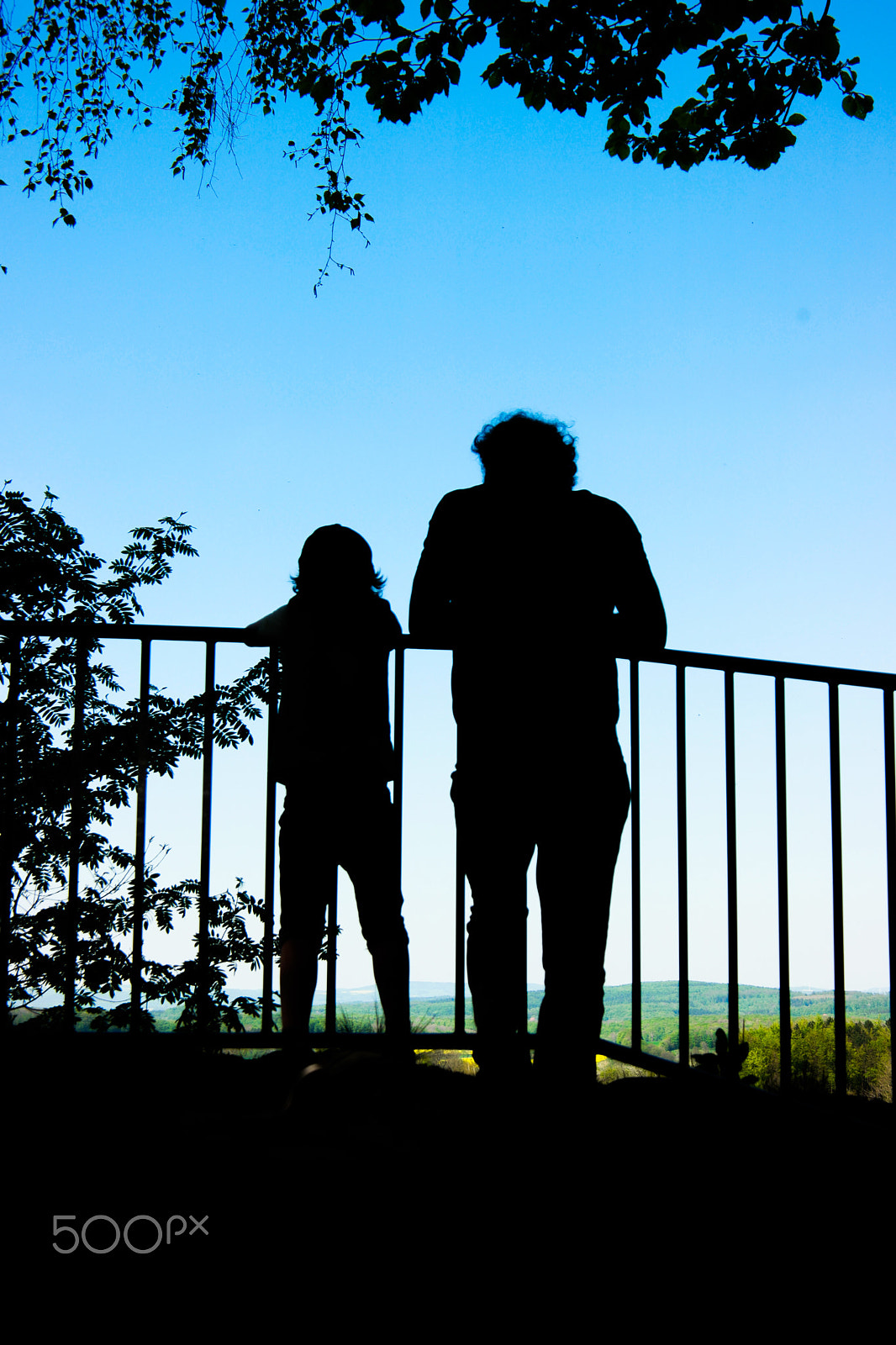 Samsung NX500 + NX 18-200mm F3.5-6.3 sample photo. Father and son photography