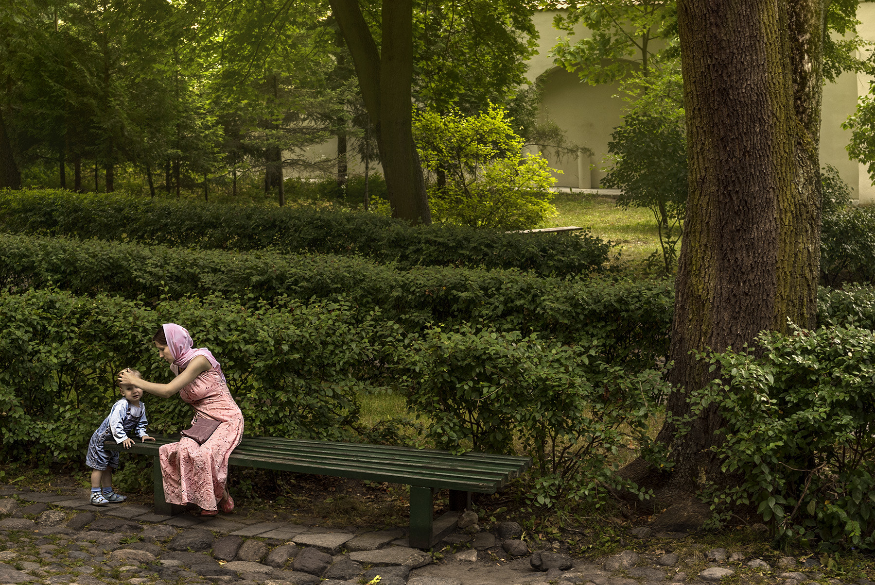 Sigma 50-150mm F2.8 EX APO DC HSM sample photo. The enchanted garden 2 photography