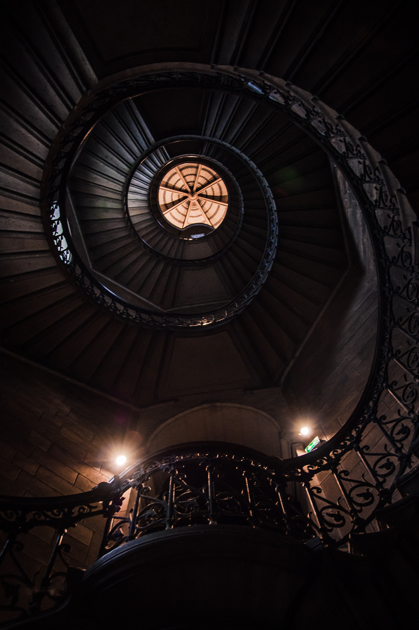 Sony Alpha DSLR-A350 sample photo. Downstairs photography
