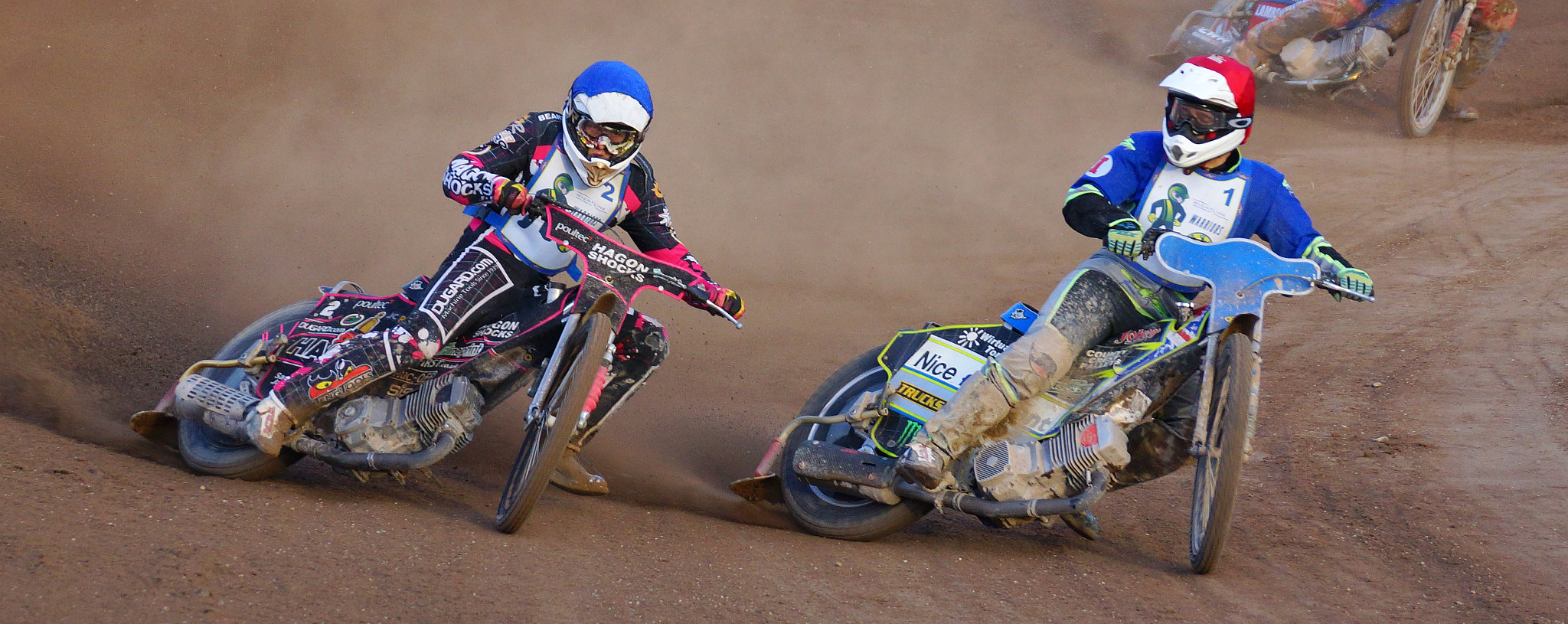 Sony DT 55-300mm F4.5-5.6 SAM sample photo. Kelsey dugard round the outside of benji compton ht photography