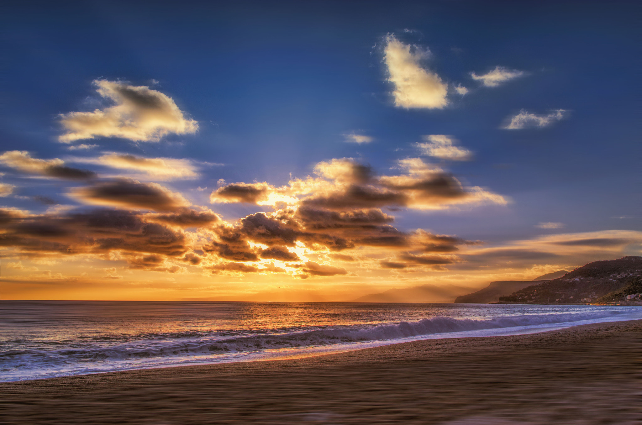 Sigma 17-70mm F2.8-4 DC Macro OS HSM | C sample photo. Varigotti photography
