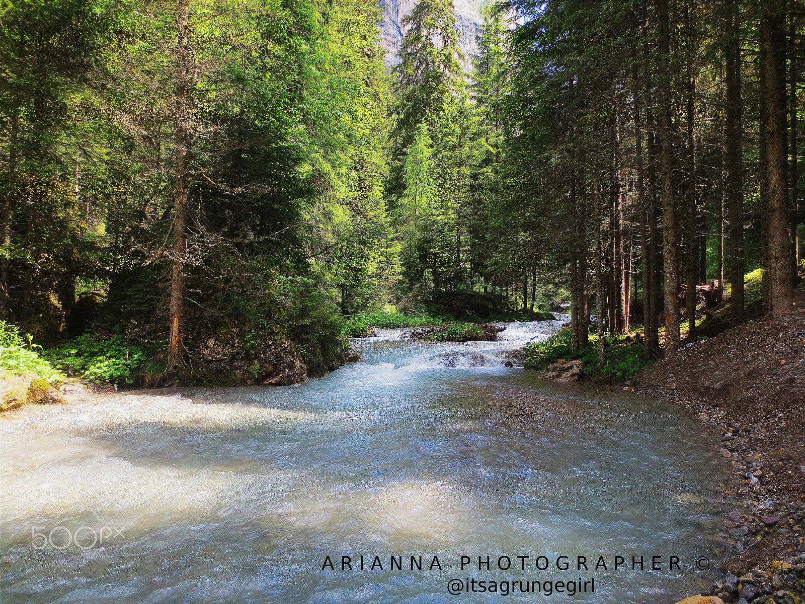 Canon PowerShot ELPH 110HS (PowerShot IXUS 125 HS) sample photo. River flows in wood. photography