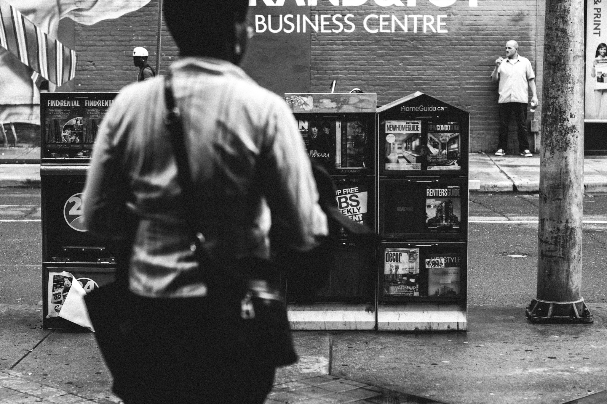 Sony SLT-A77 + Minolta AF 50mm F1.4 [New] sample photo. Toronto busy photography