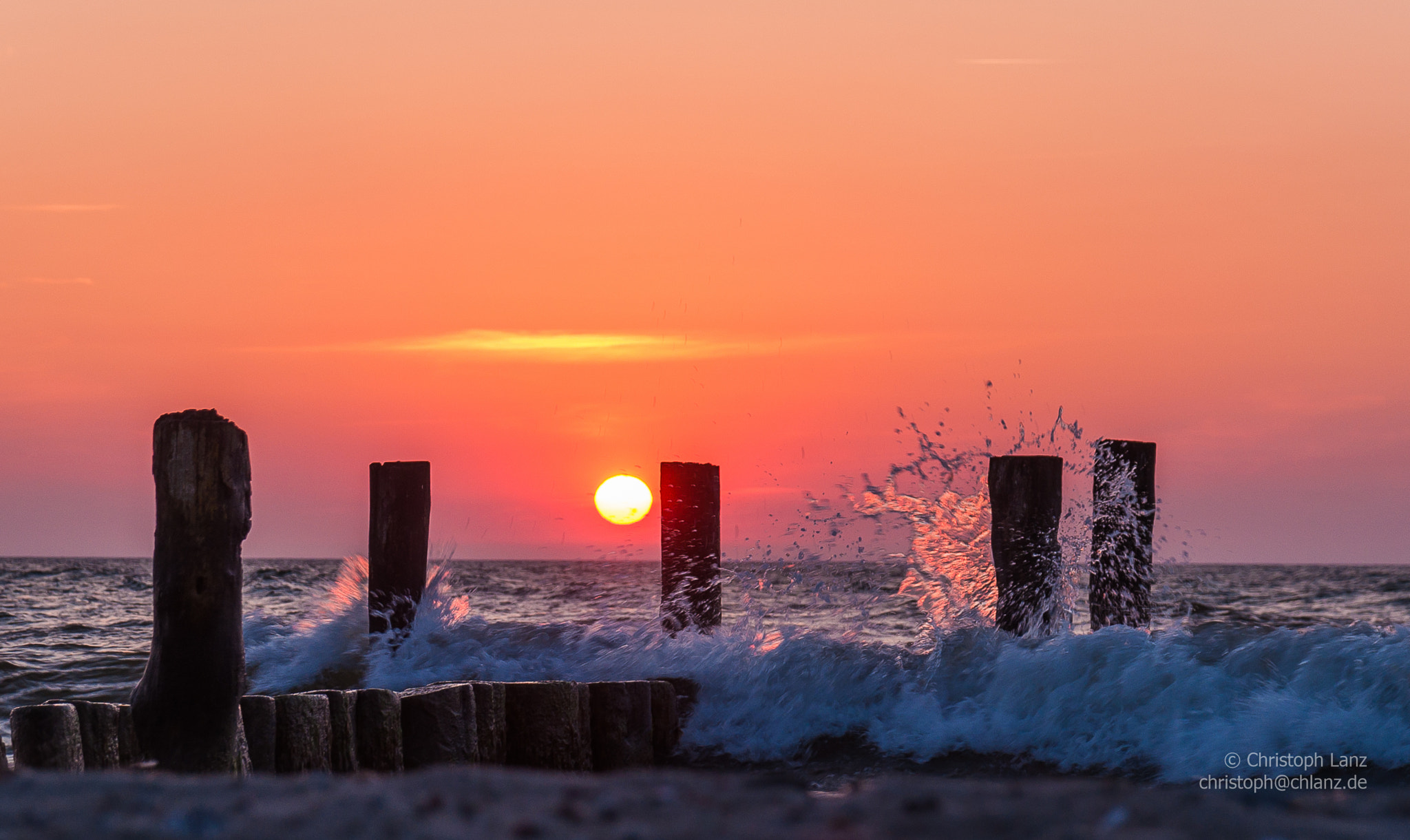 Sigma 17-70mm F2.8-4 DC Macro OS HSM | C sample photo. Sun splash photography