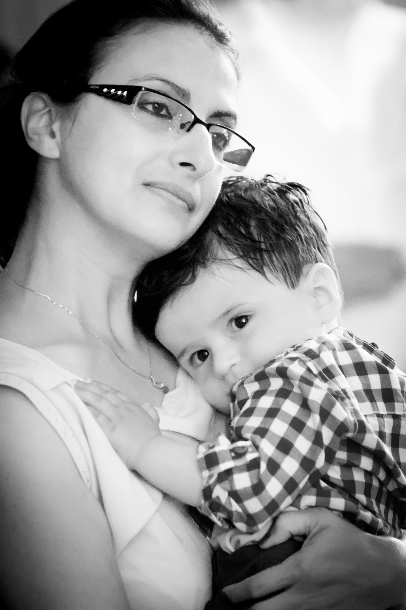 Sony Alpha DSLR-A700 + Minolta AF 85mm F1.4 G (D) sample photo. Mother and son photography